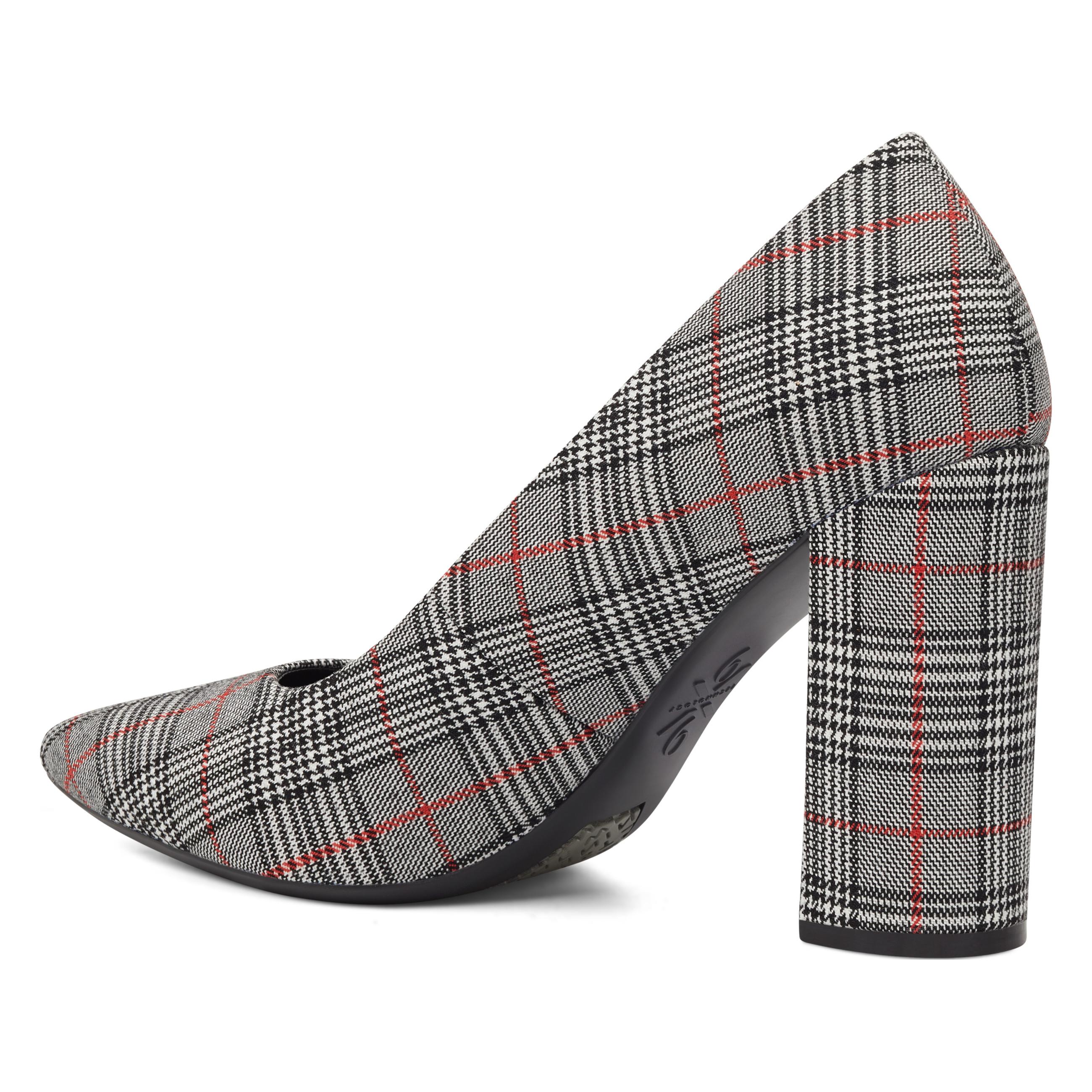 astoria block heeled pumps