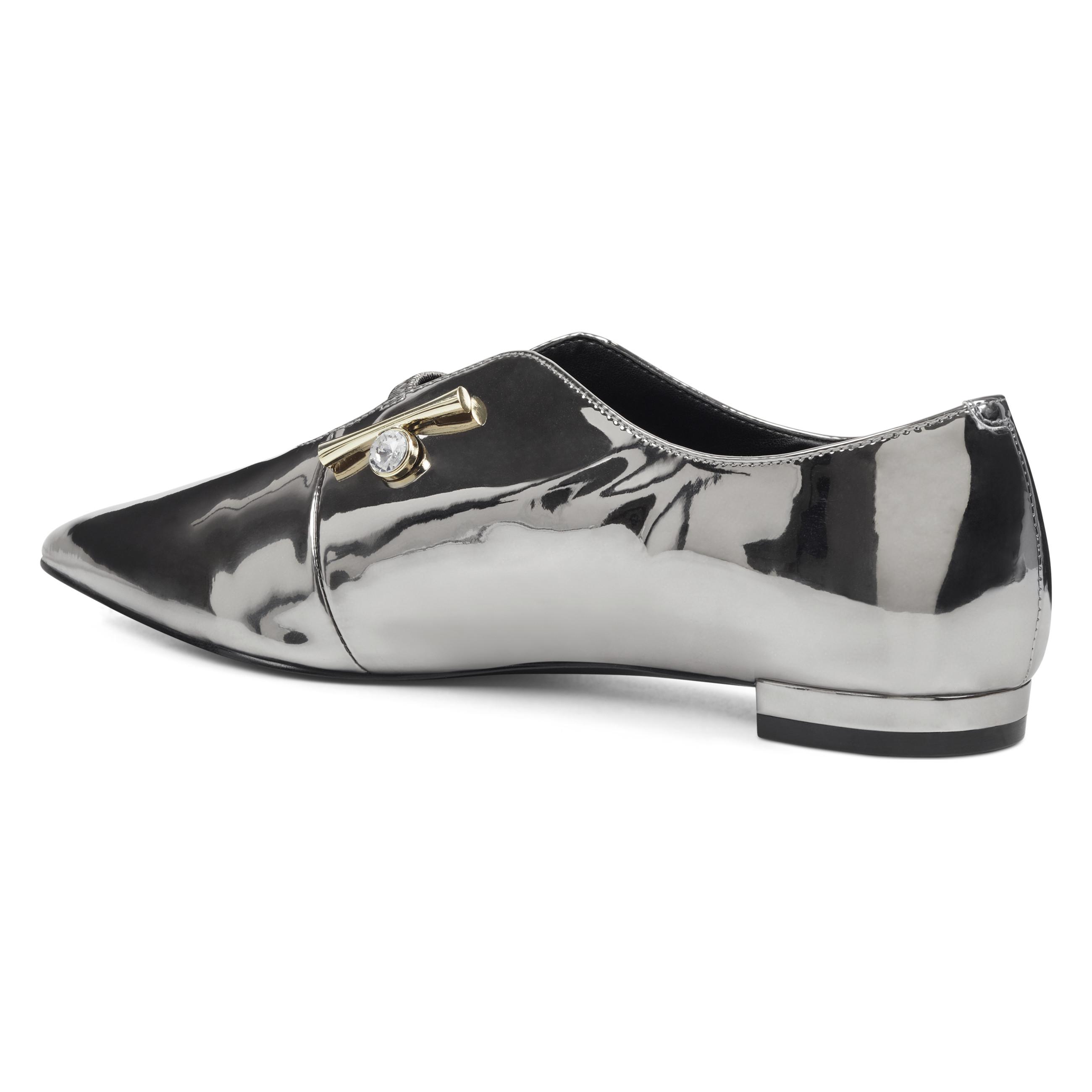 nine west aboveall pointy toe flats
