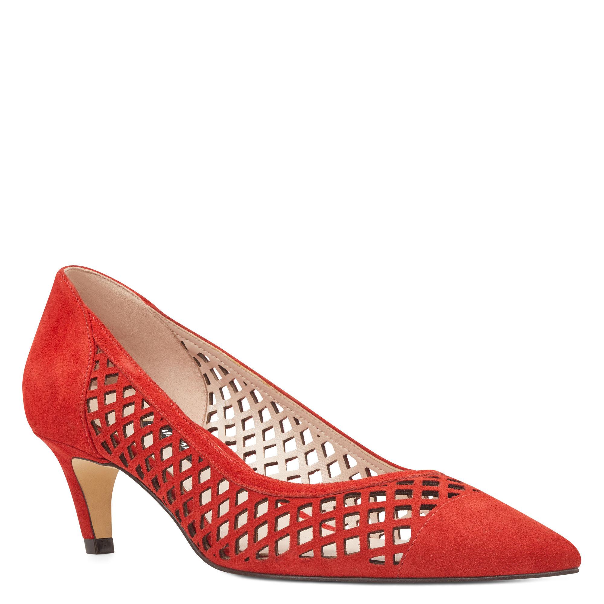 quan pointy toe pumps