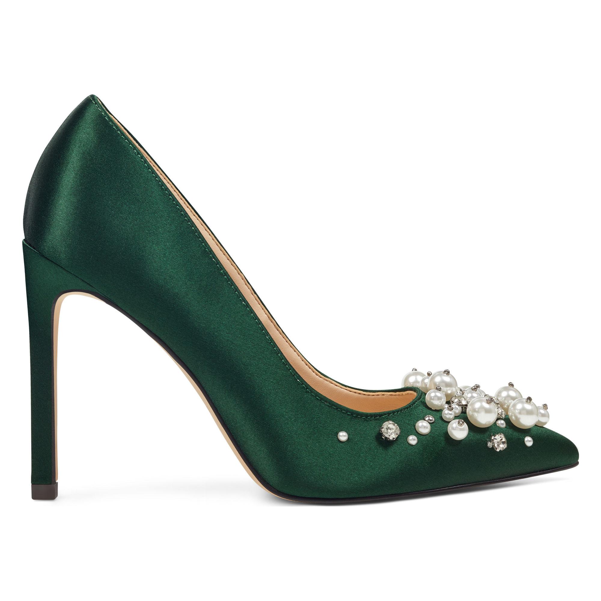 Milestone medley koloni Nine West Taylin Pointy Toe Pumps in Green - Lyst