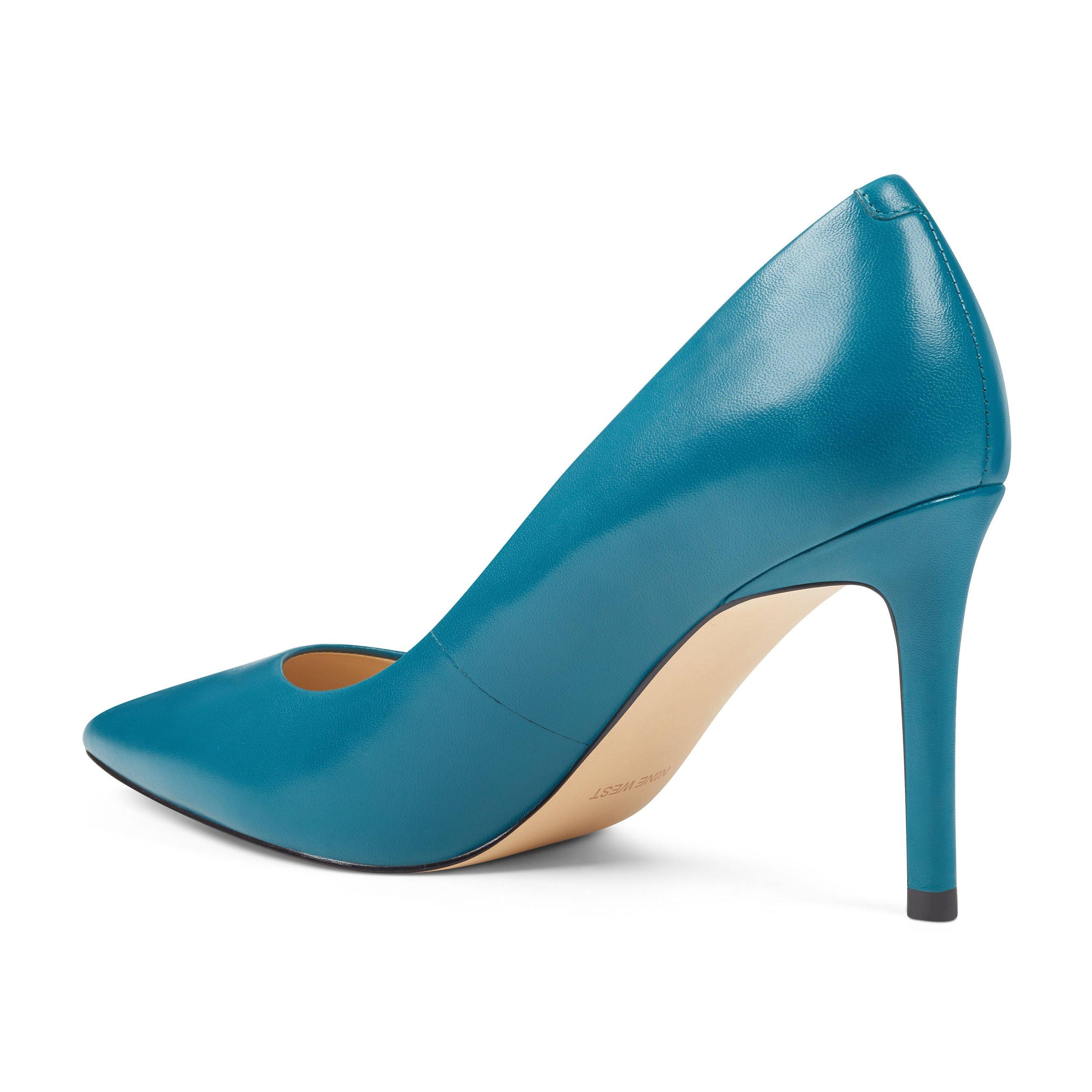 ninewest ezra