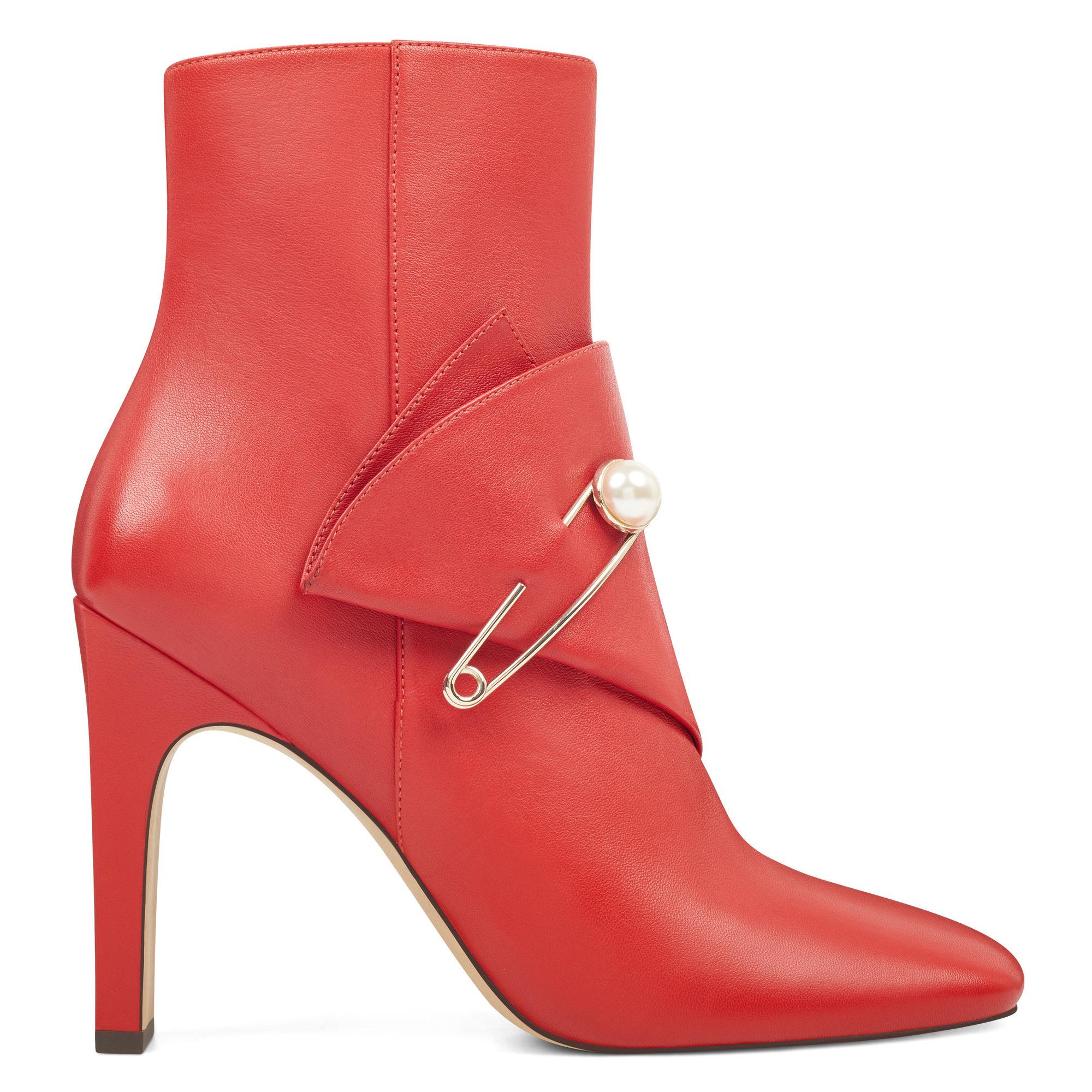 nine west quitit booties