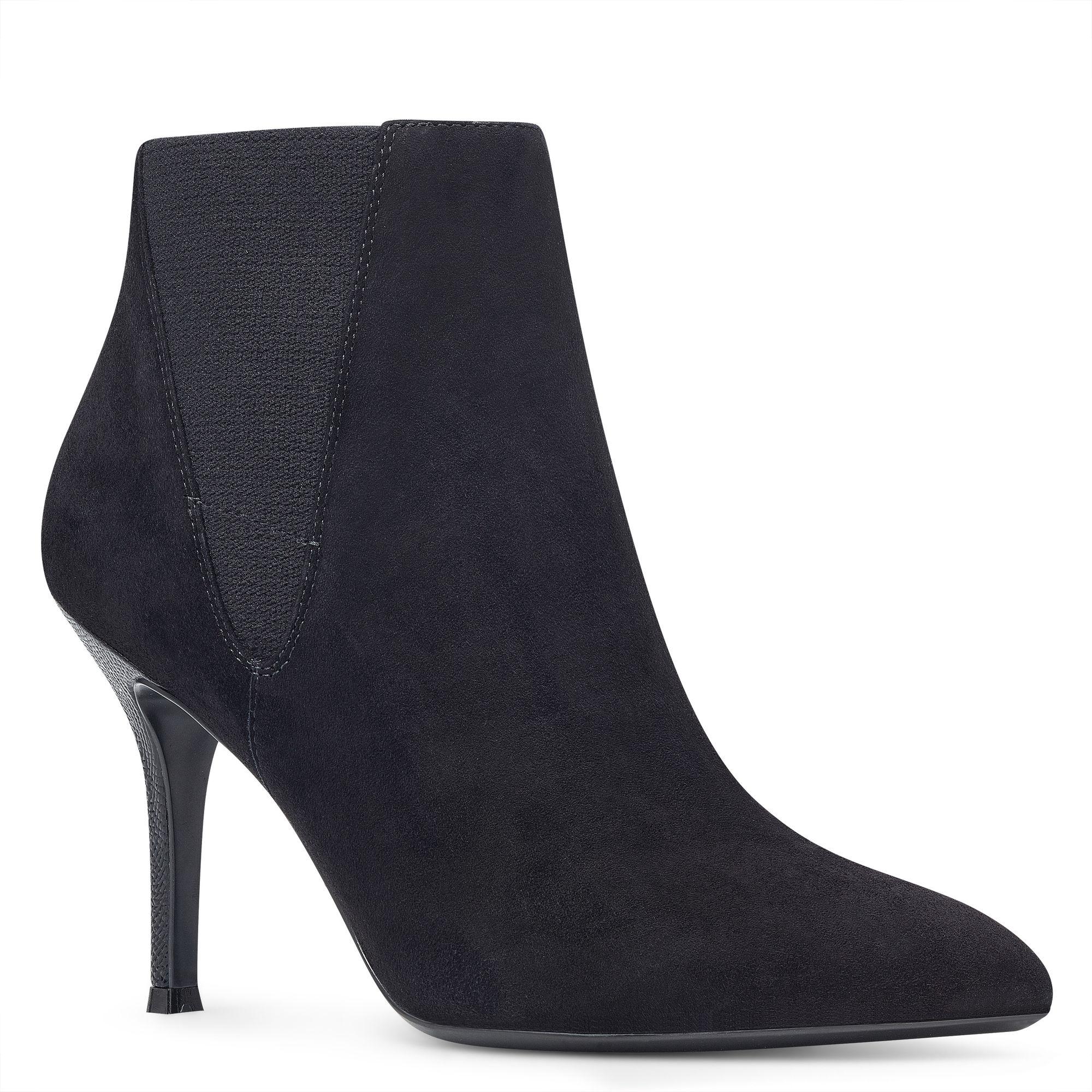front pointy toe booties