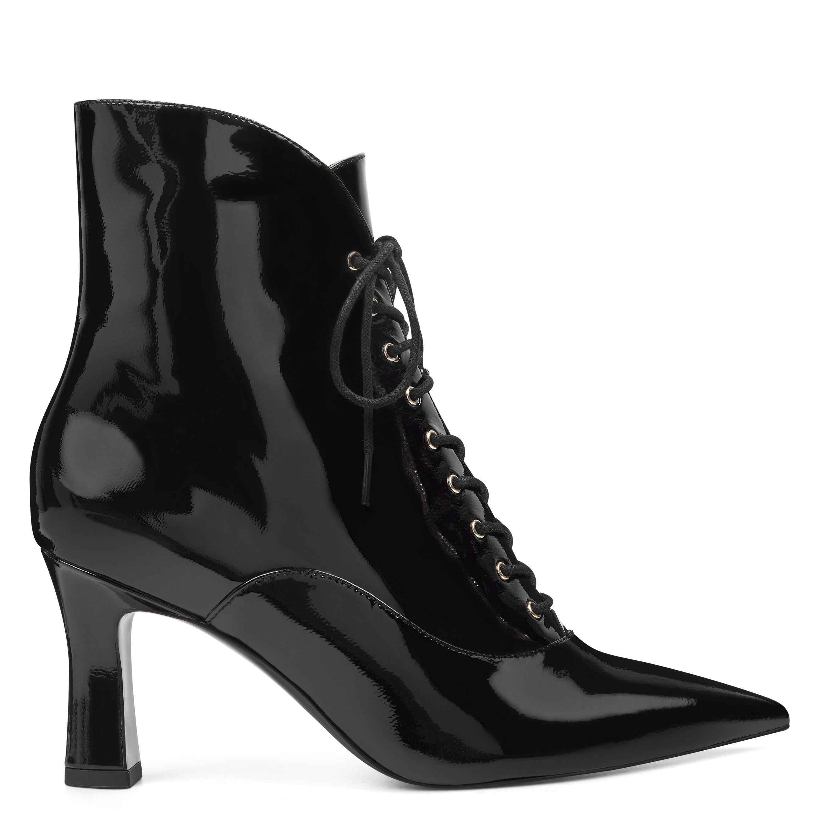 nine west cahluz booties