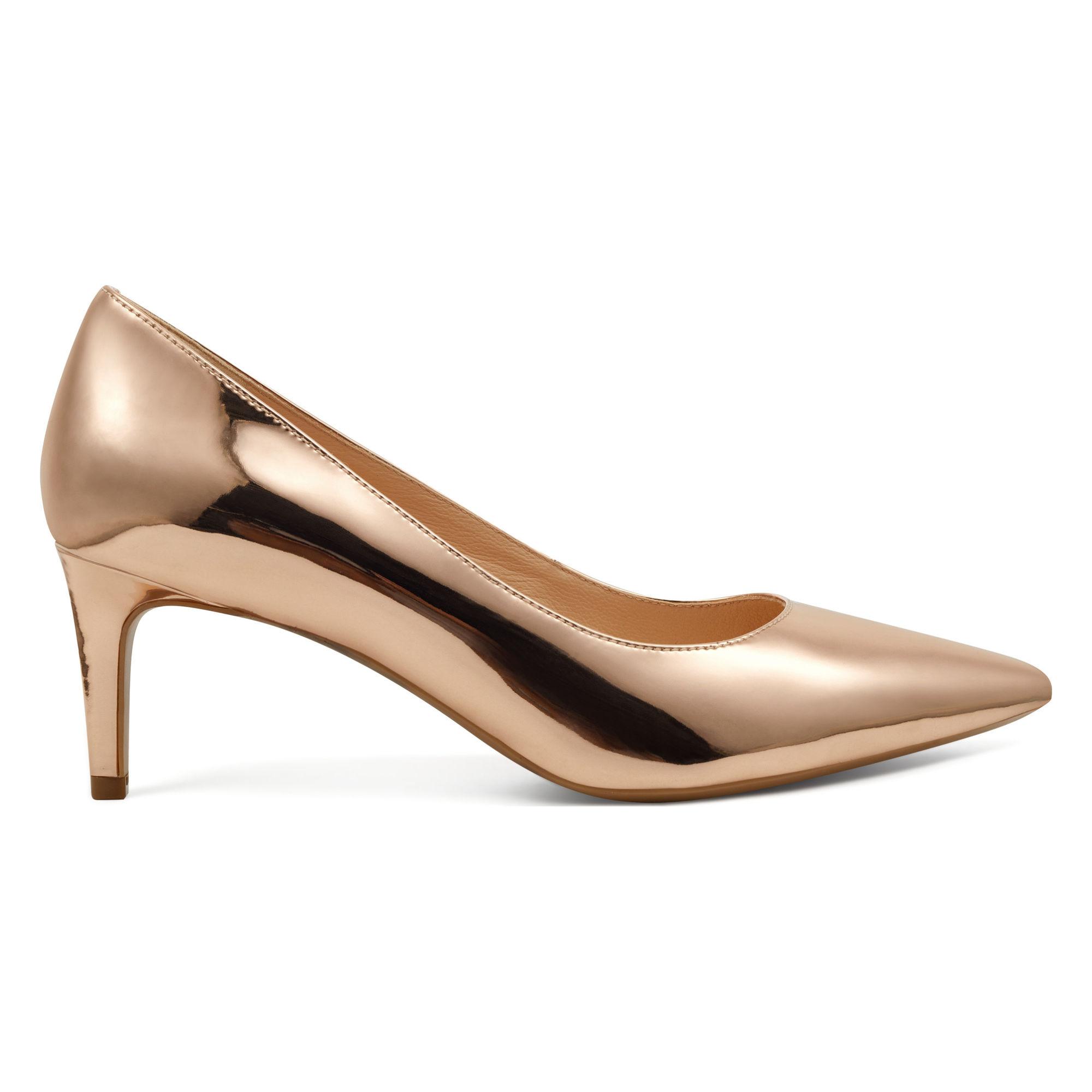 nine west soho pointy toe pumps