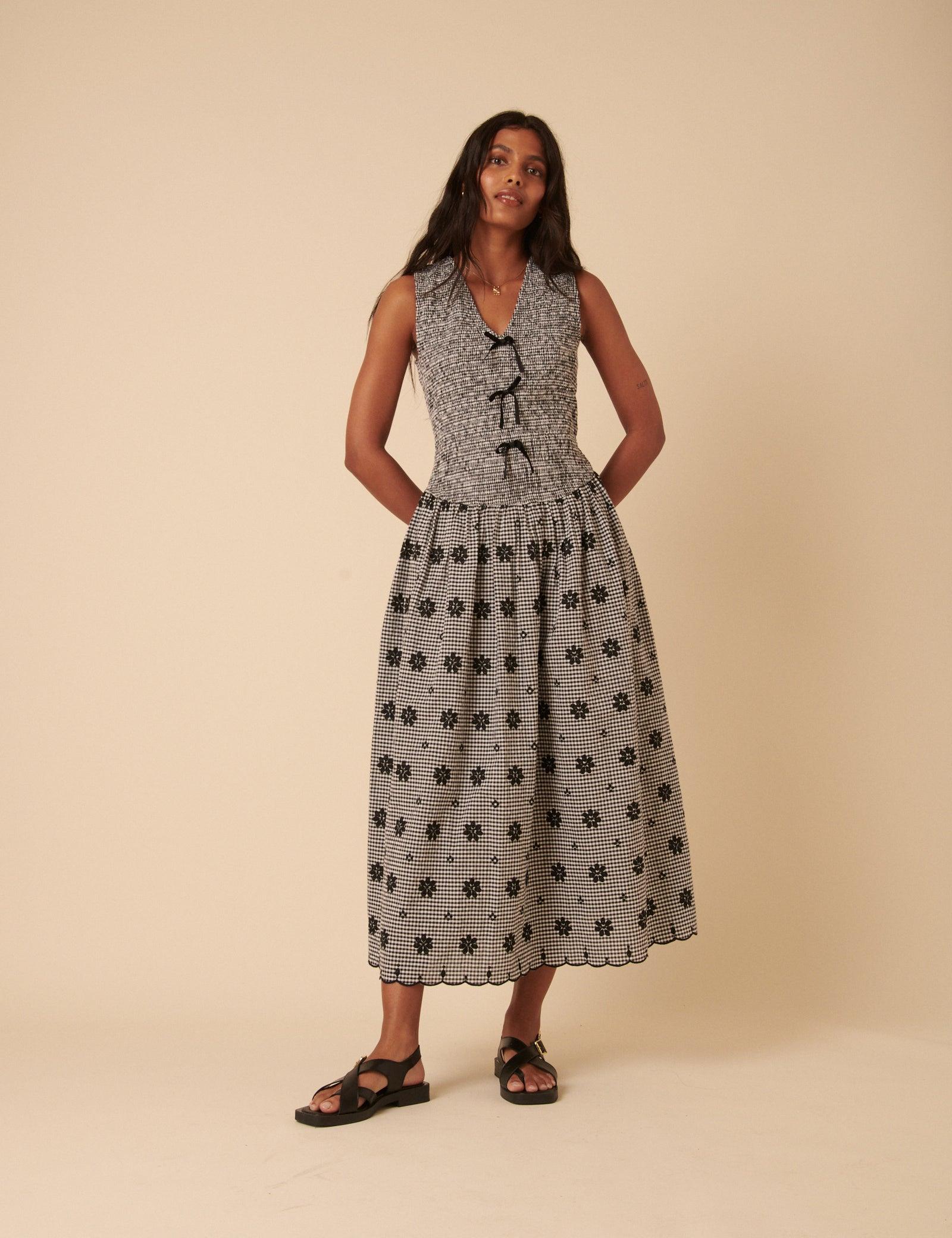 Nobody's Child Gingham Embroidered Luisa Midi Dress in Grey | Lyst UK