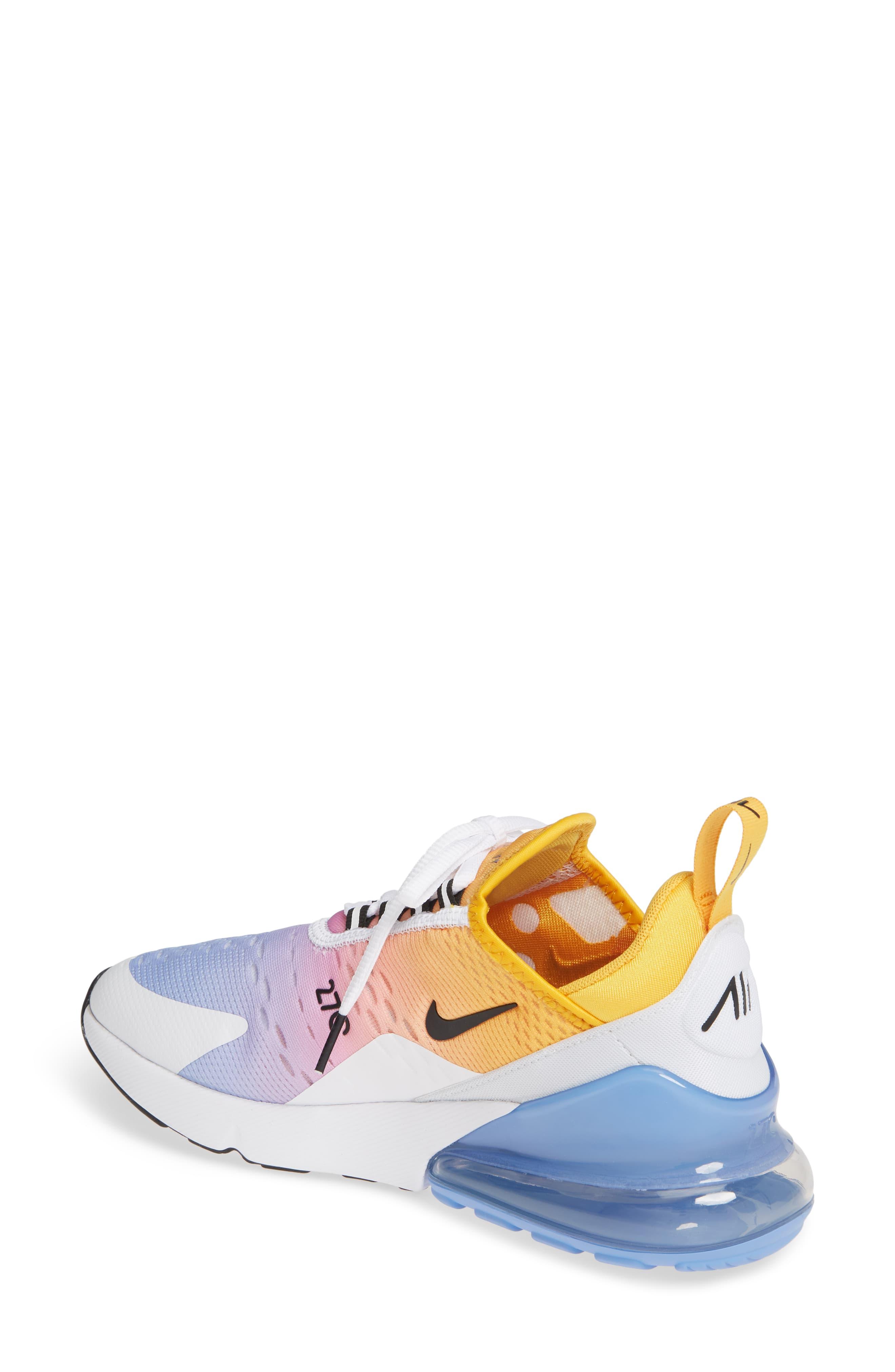 Nike Womens Air Max 270 Shoes in White | Lyst