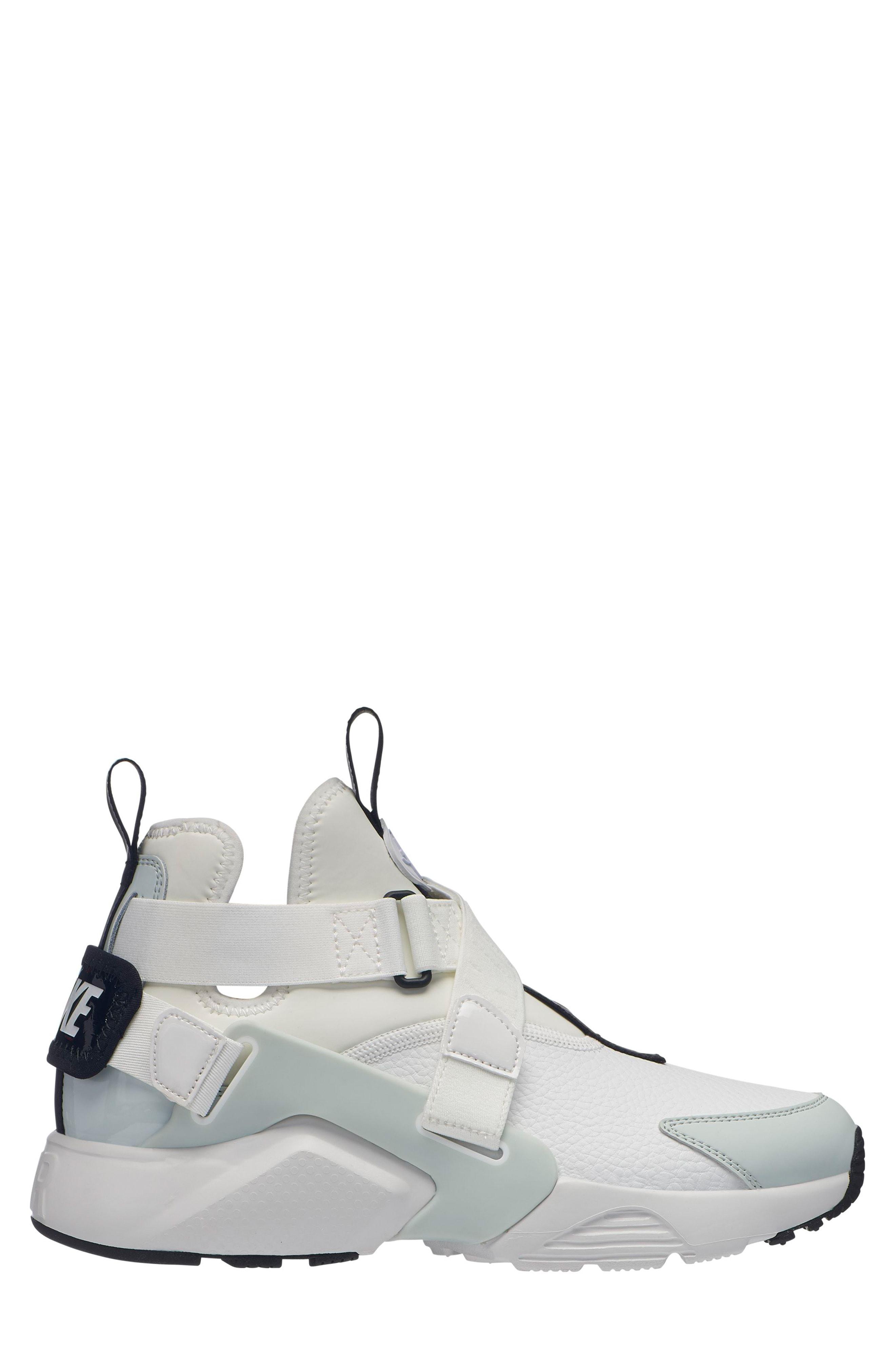 Air Huarache City Utility Sneaker 63 De Reduction Www Loqsoft Net