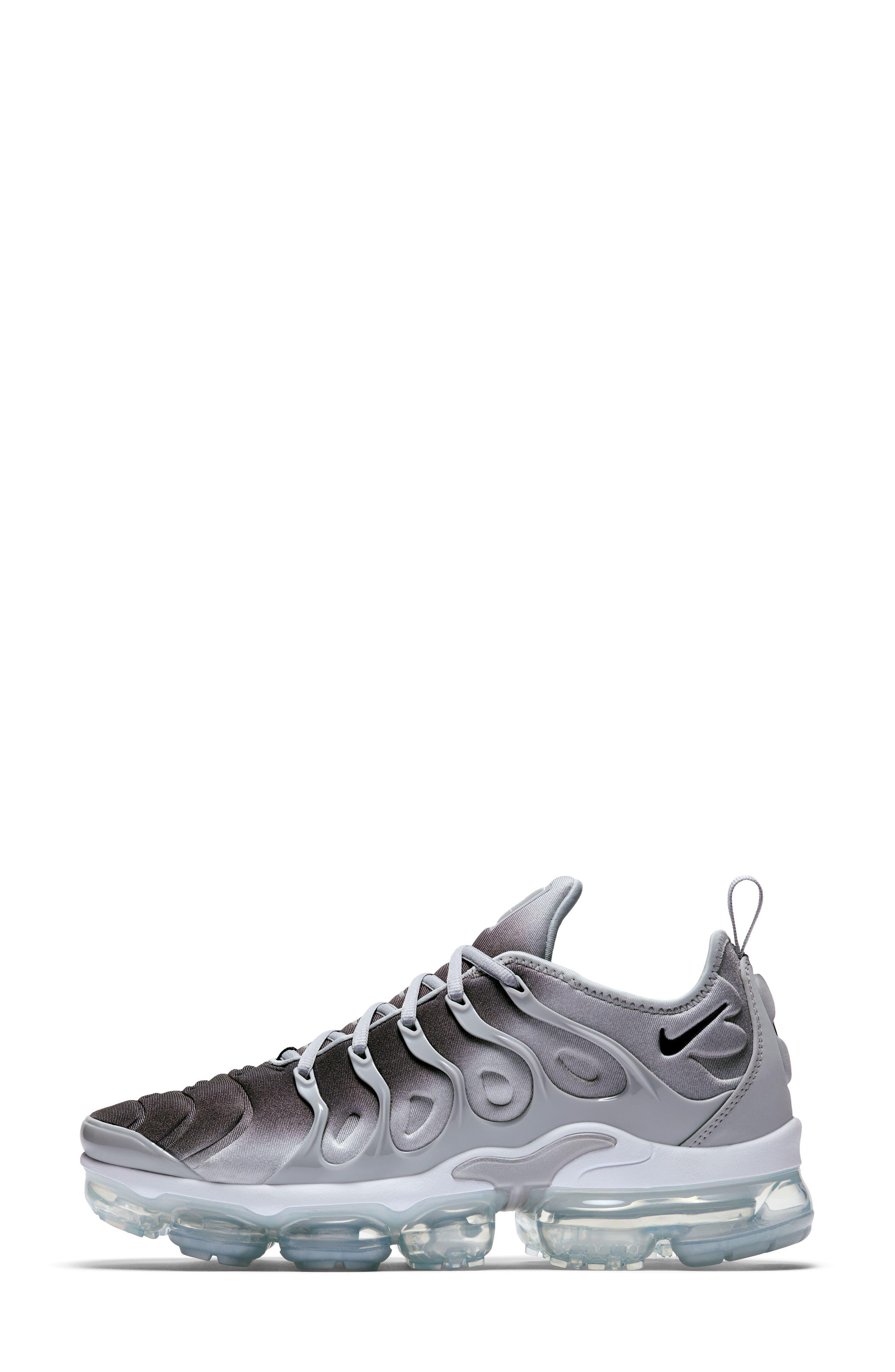 Nike Air Vapormax Plus Sneaker in White for Men | Lyst