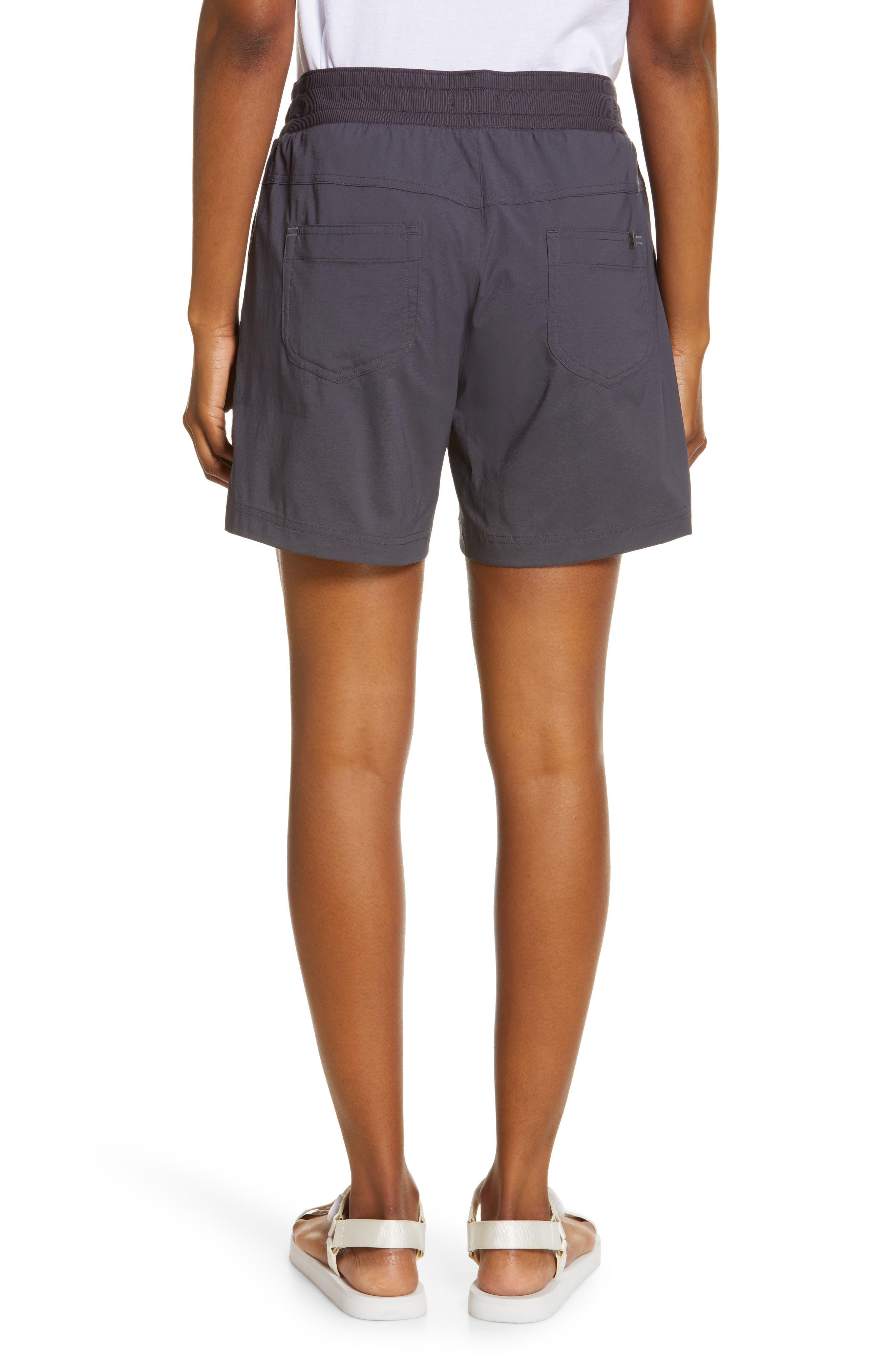 Ll bean hotsell vista camp shorts