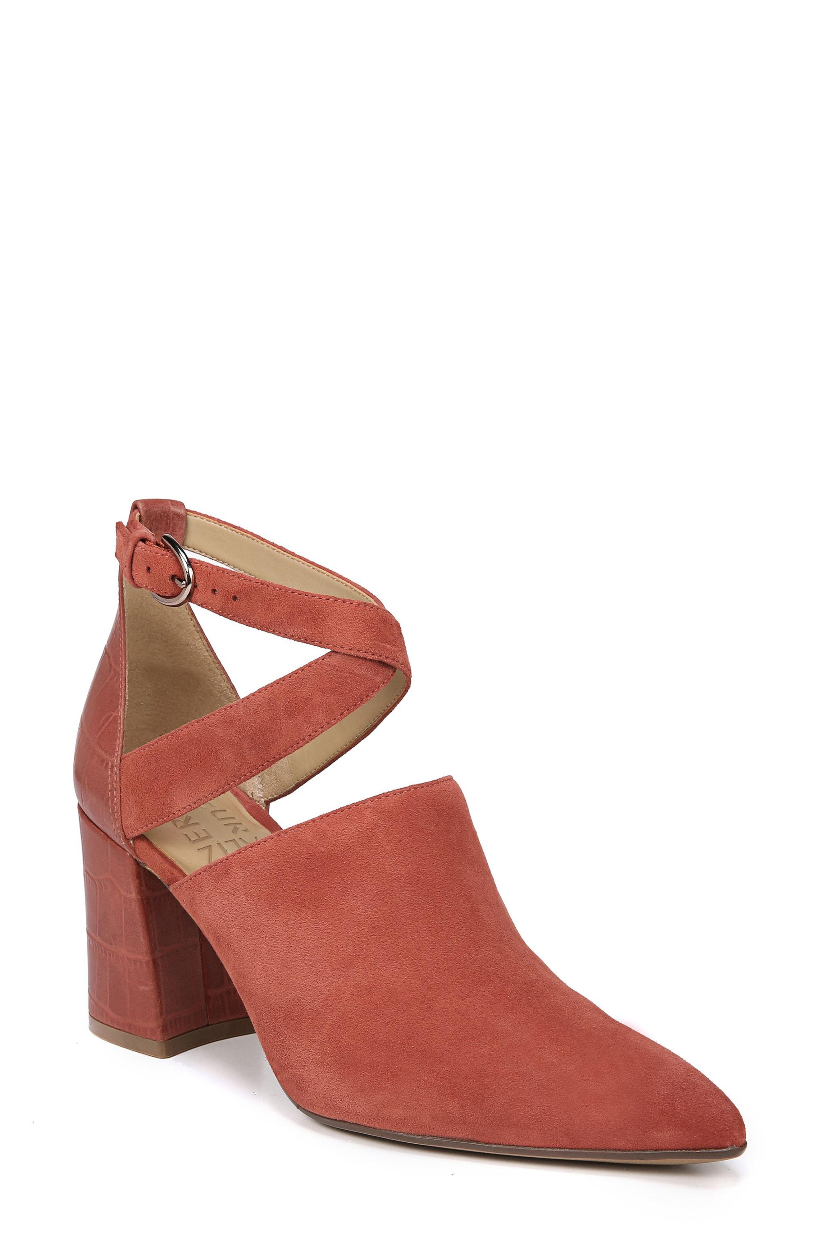 naturalizer holland cross strap pump