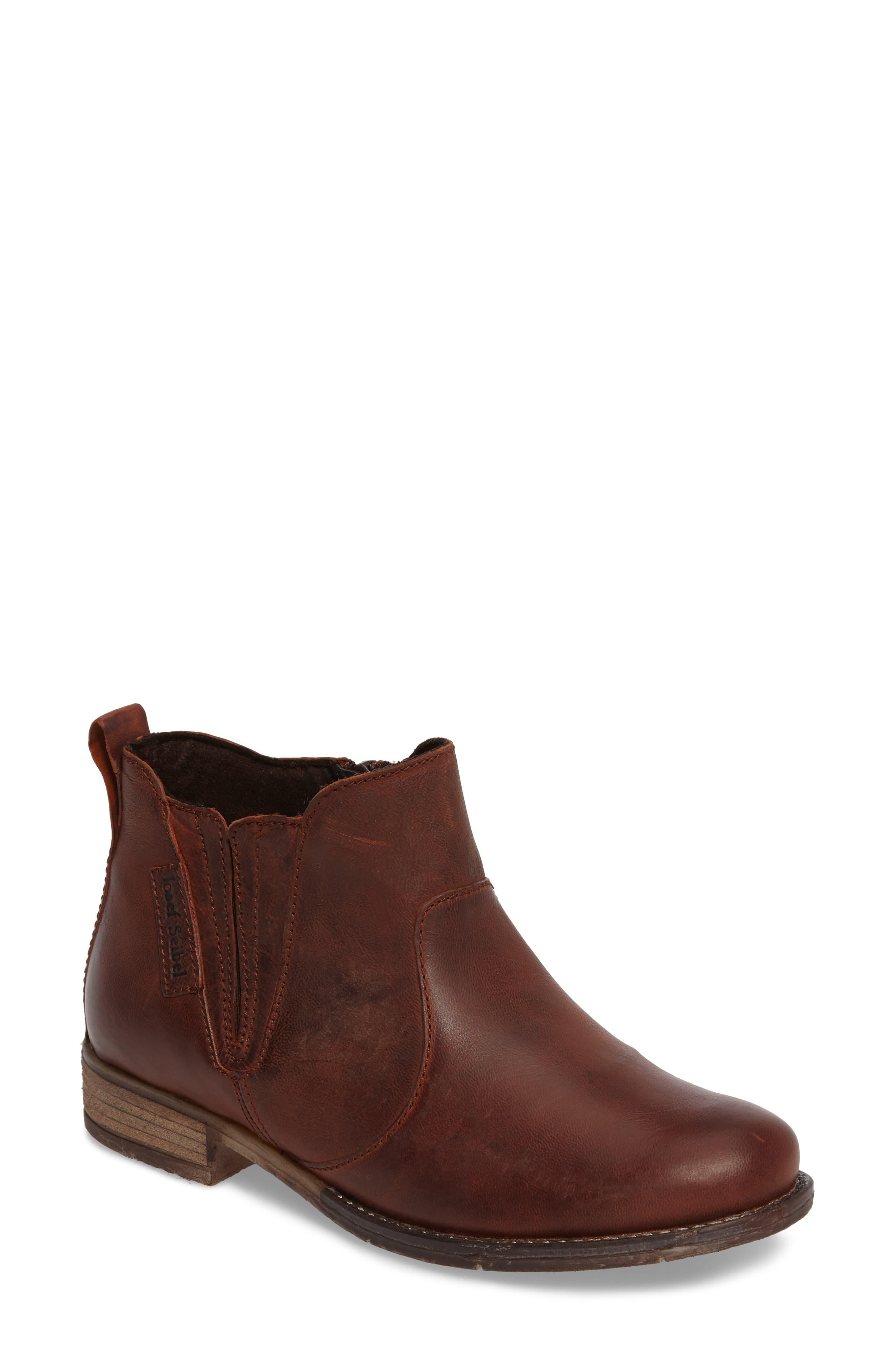 Josef Seibel Leather Sienna 45 Chelsea Bootie in Camel Leather (Brown) - Lyst