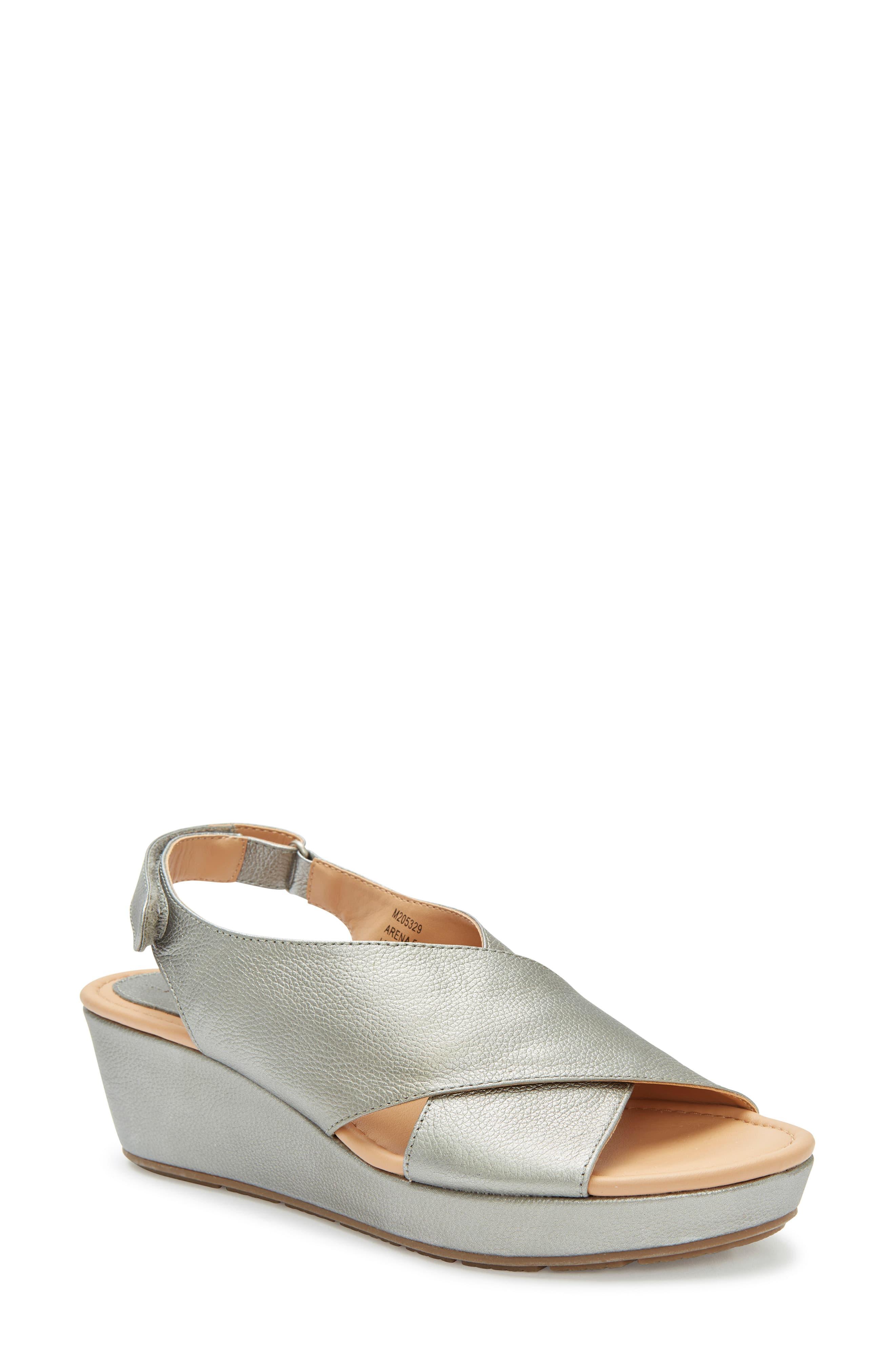 me too arena wedge sandal