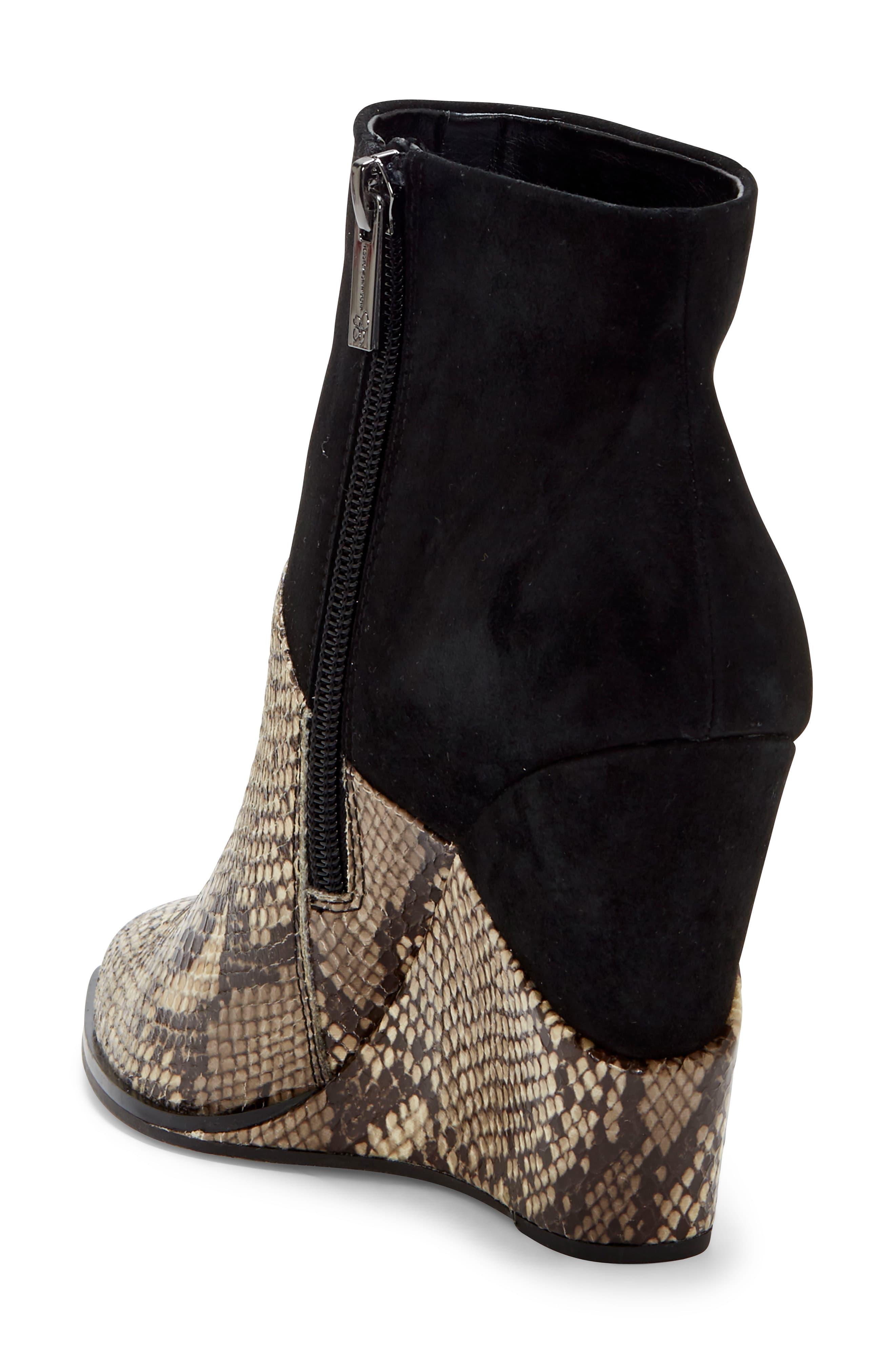 jessica simpson huntera wedge bootie
