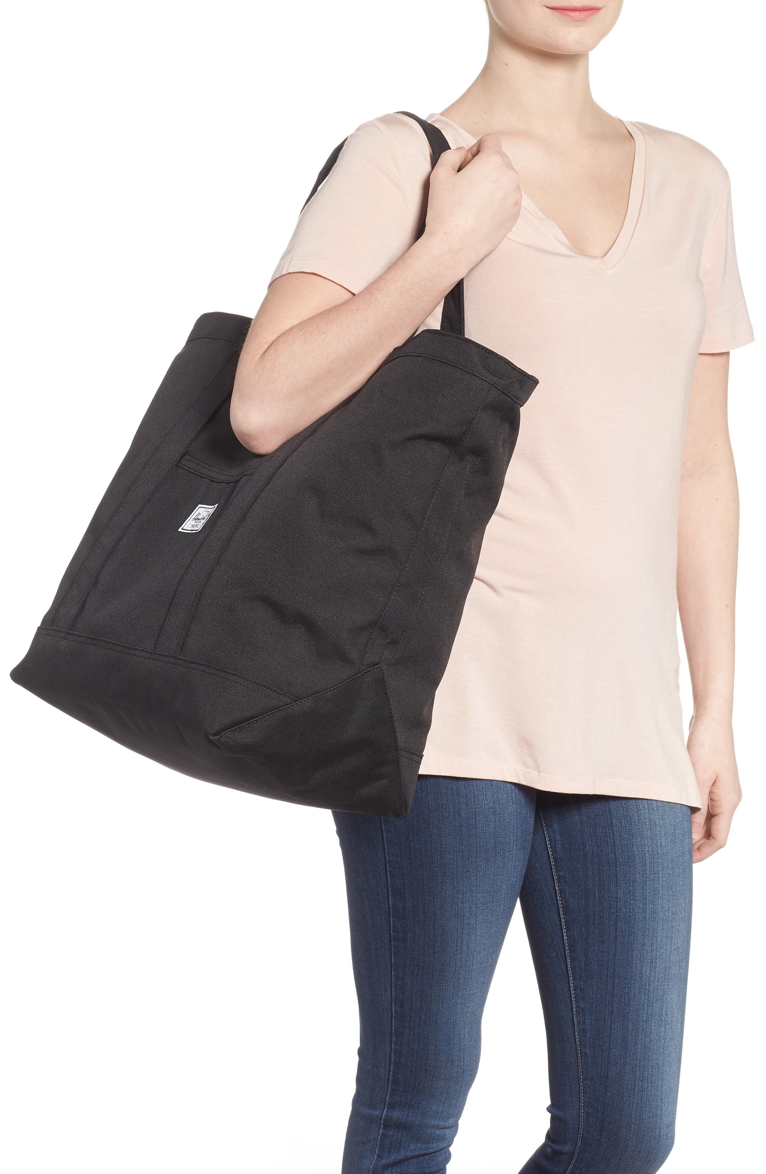 herschel bamfield tote mid volume