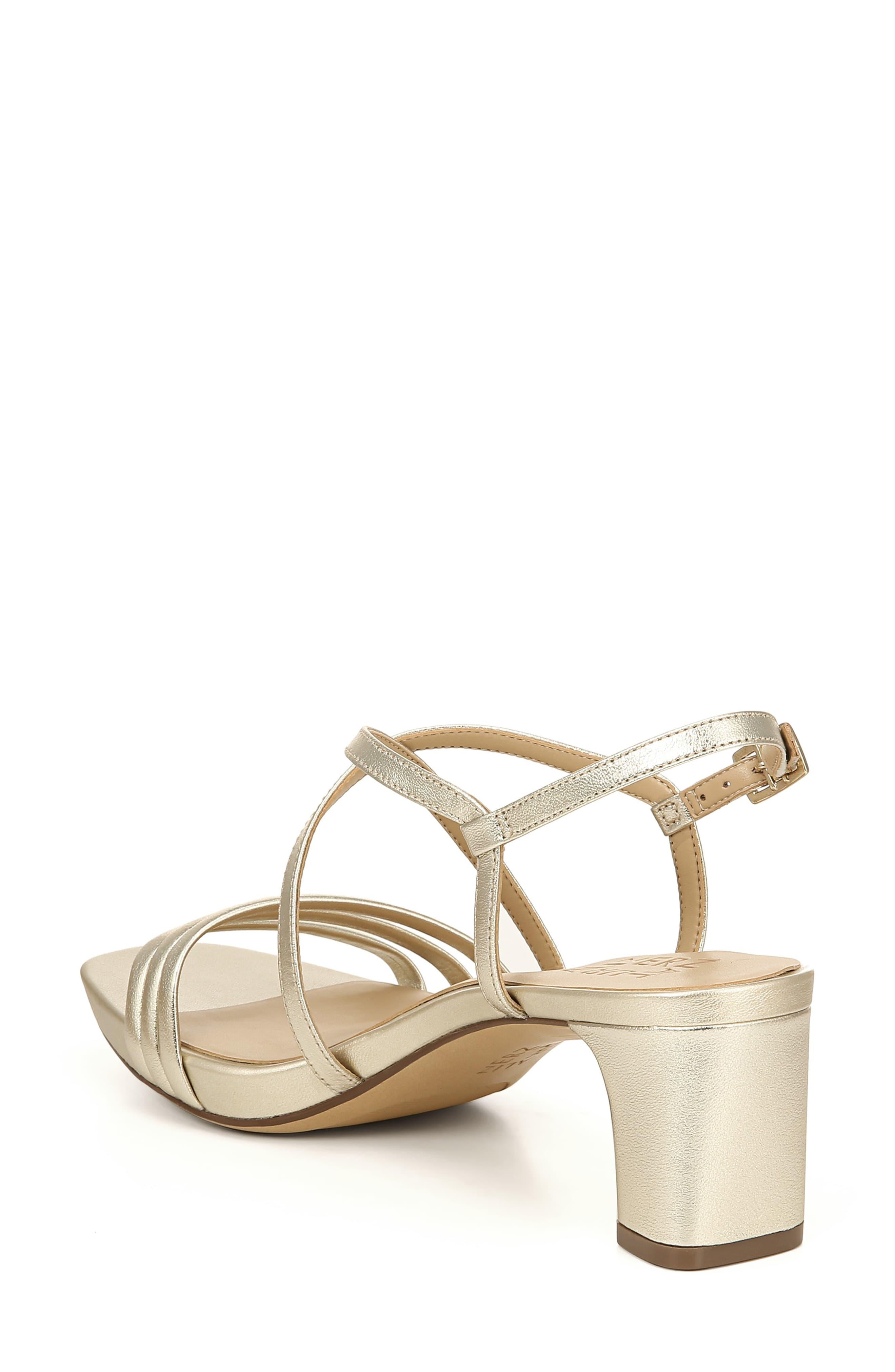 iris sandal naturalizer