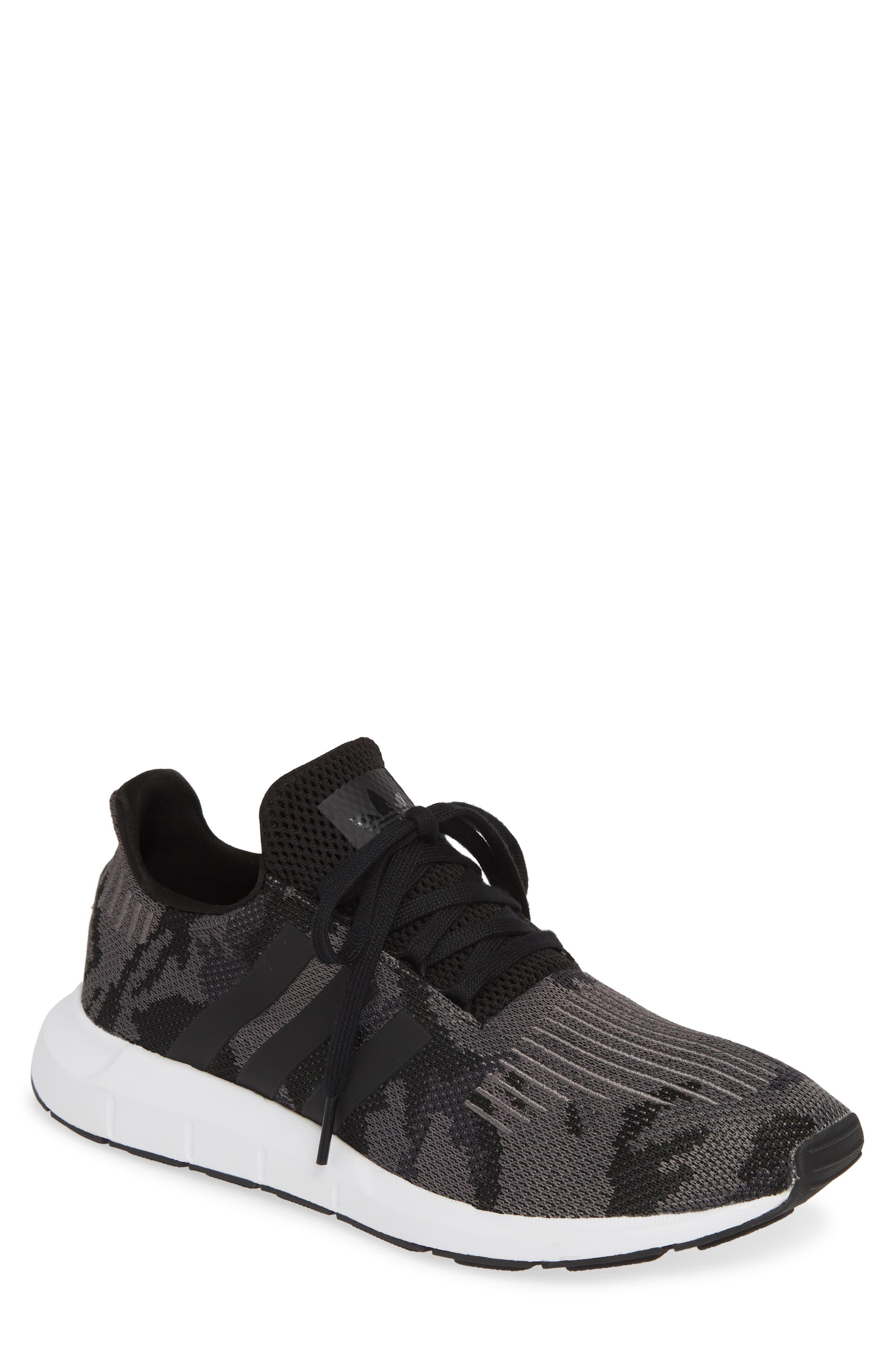 adidas swift run black camo