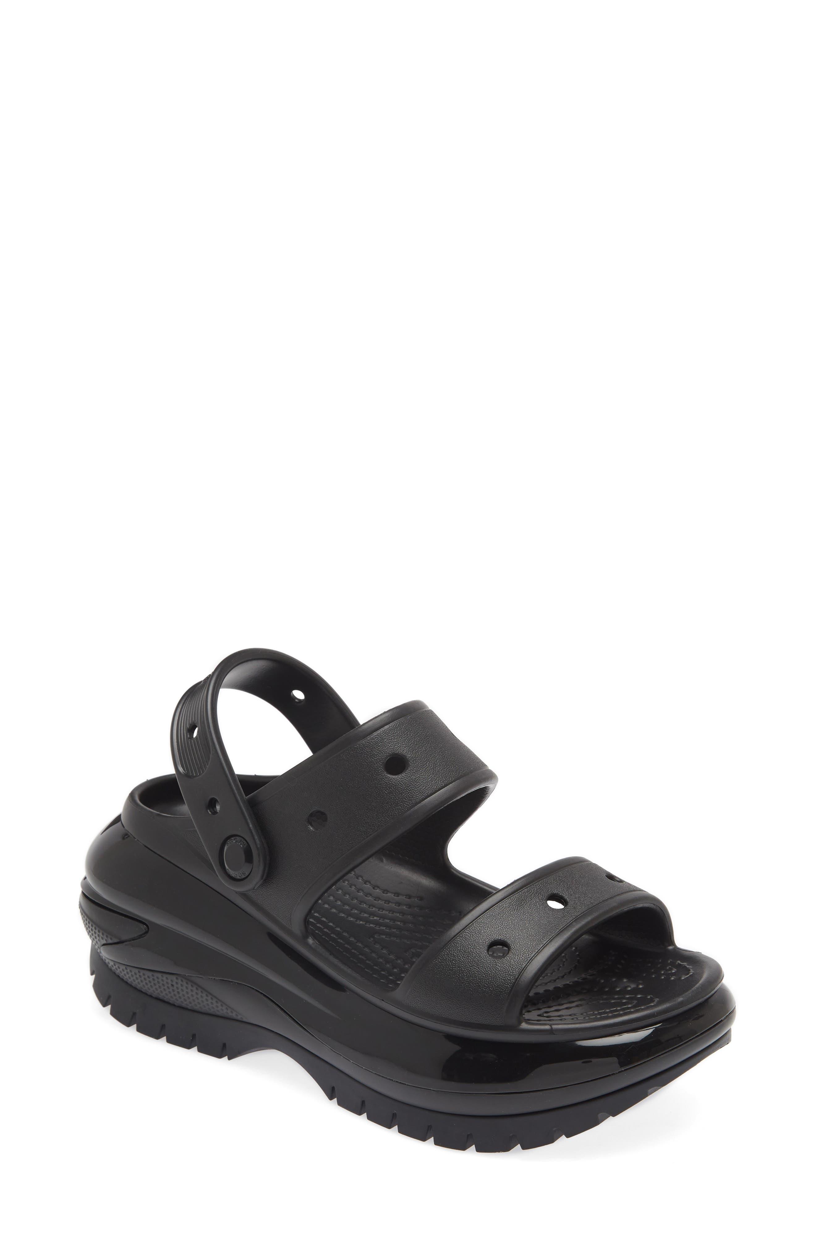 Crocs™ Classic Mega Crush Water Resistant Platform Sandal in Black Lyst