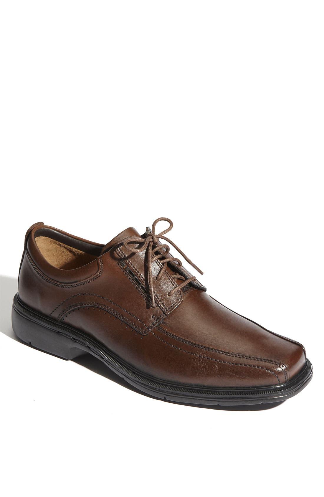 clarks un kenneth way