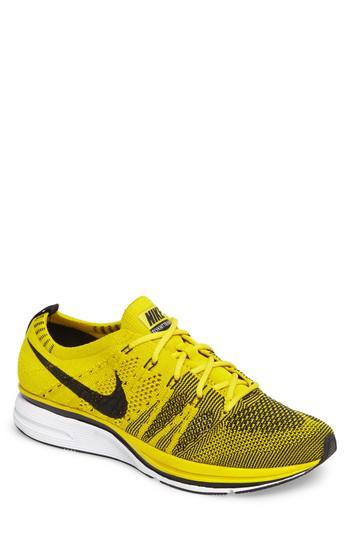 yellow nike trainers