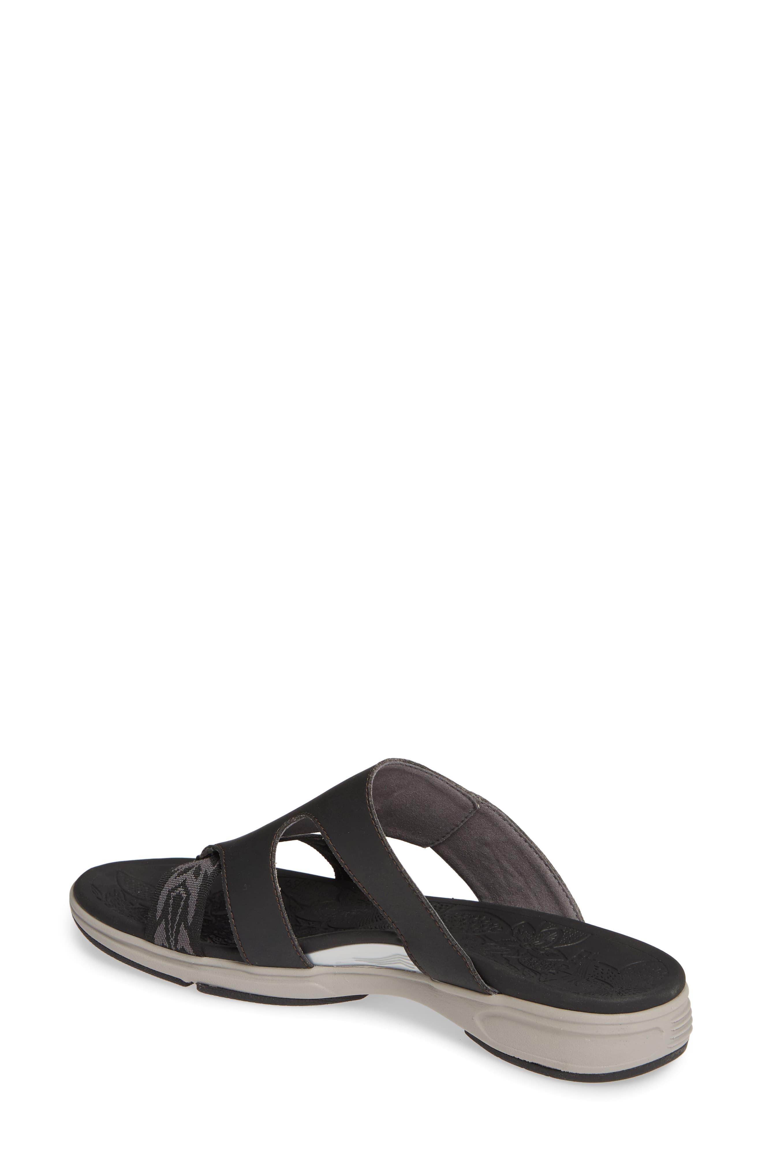 dansko flip flops