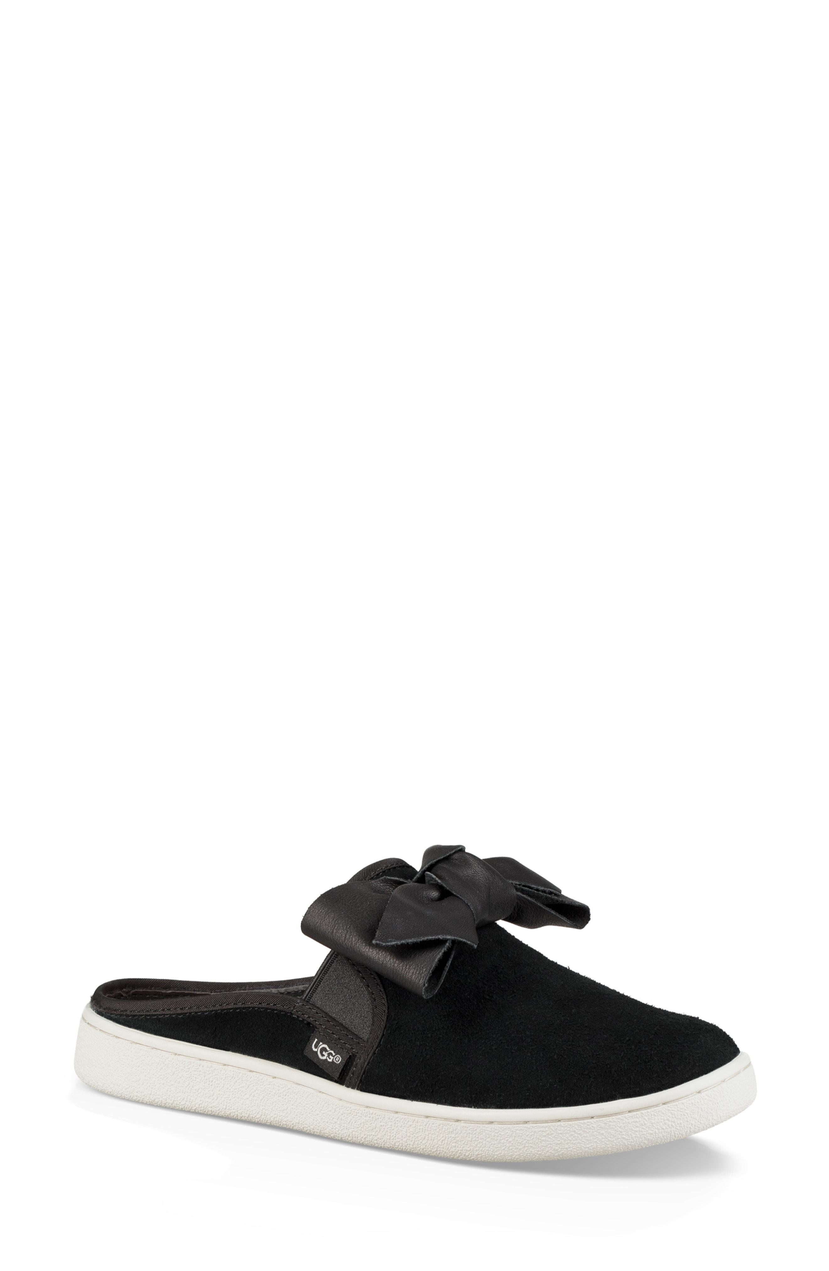 UGG (r) Luci Bow Sneaker Mule in Black | Lyst