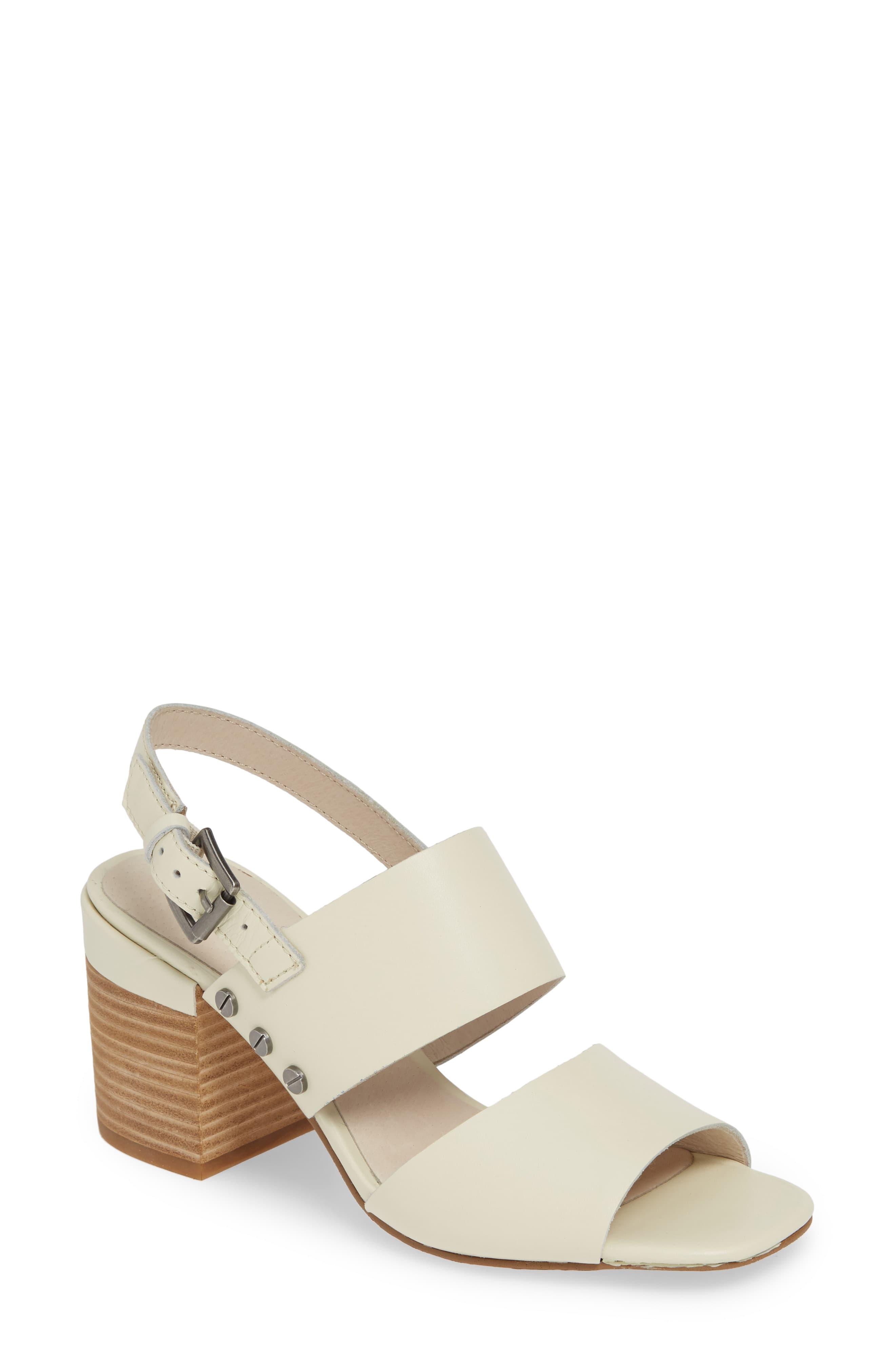caslon miriam sandal