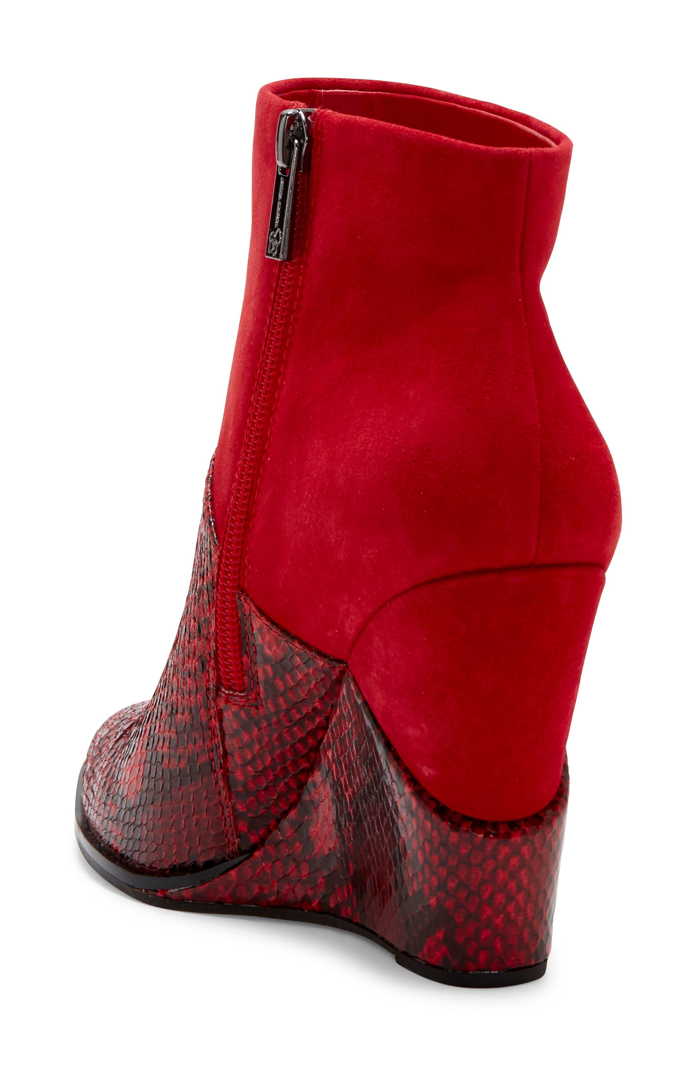 jessica simpson huntera wedge bootie