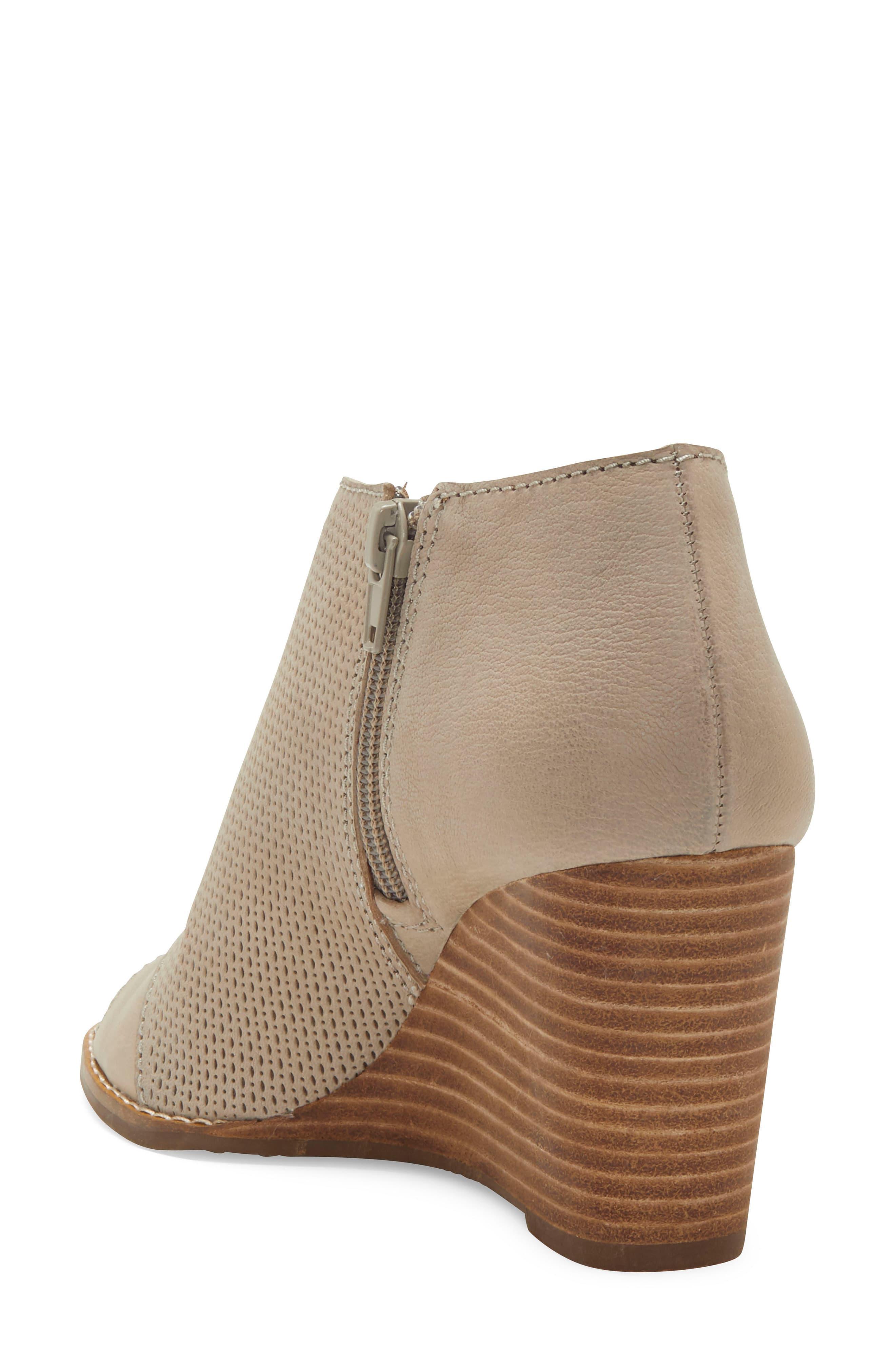 lucky brand yewani leather wedge booties CEGICAP