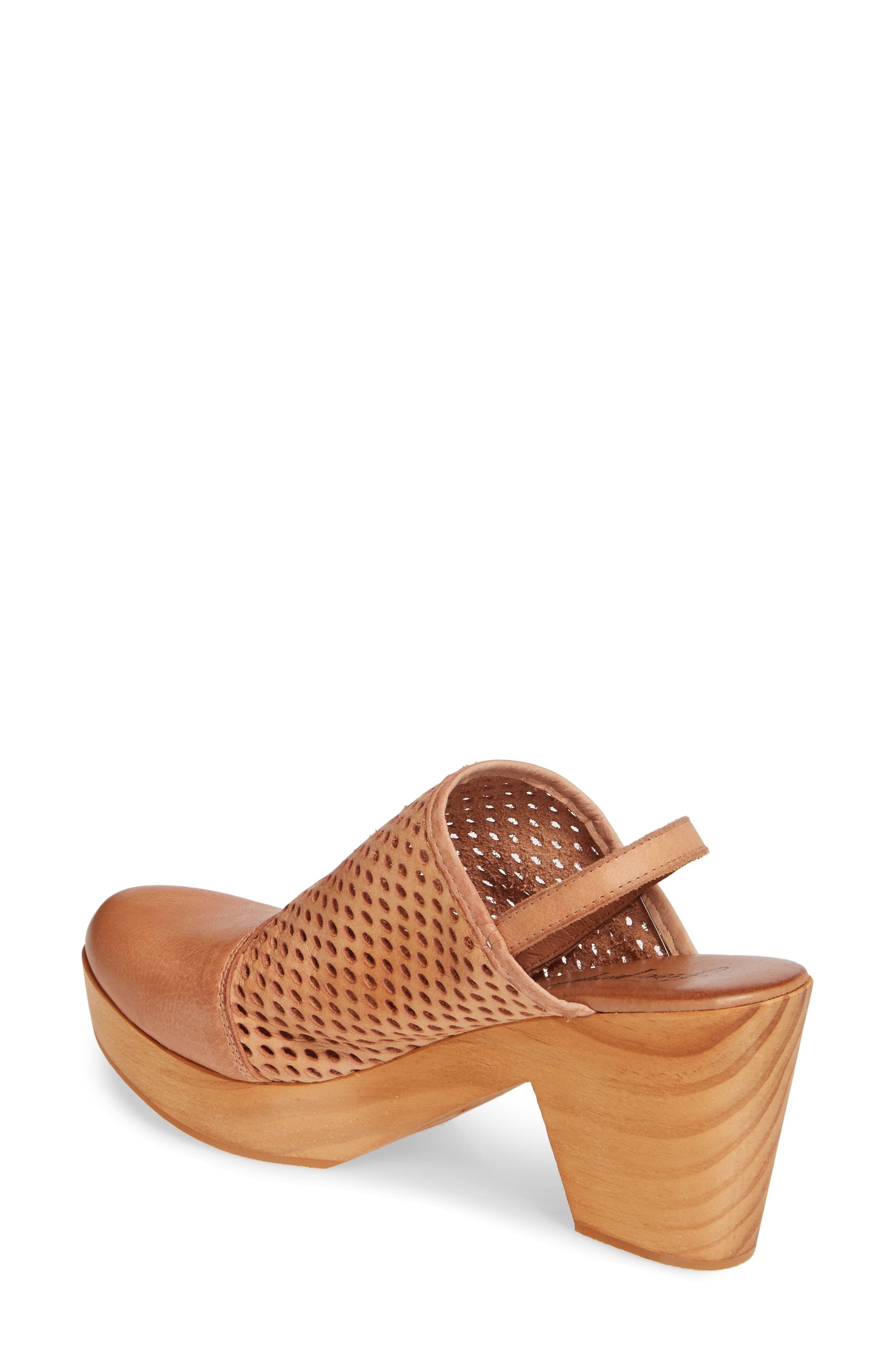 logan clog free people