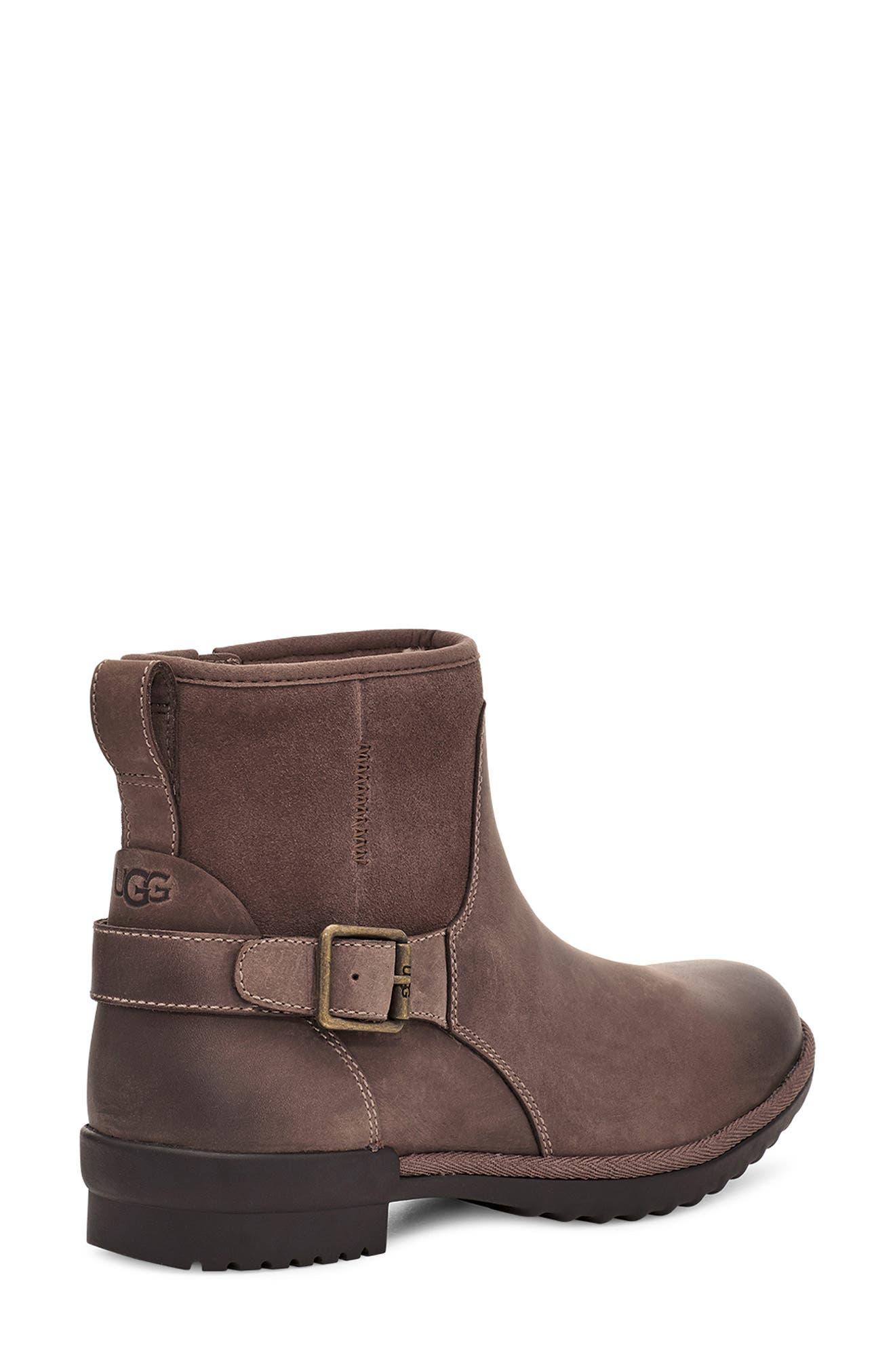 UGG Selima in Brown | Lyst