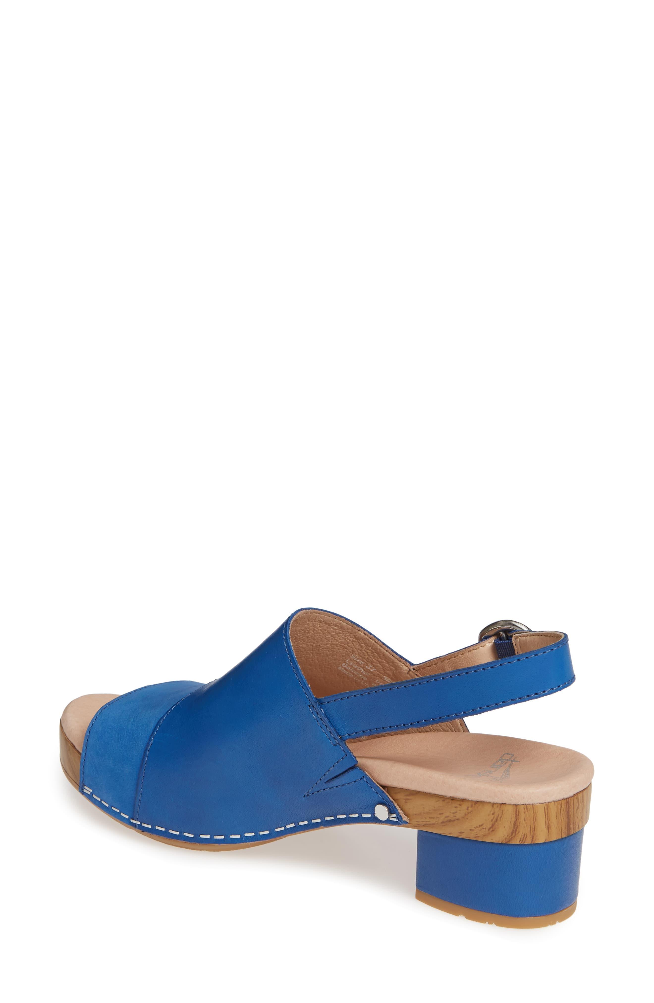 Dansko madalyn hot sale sandal