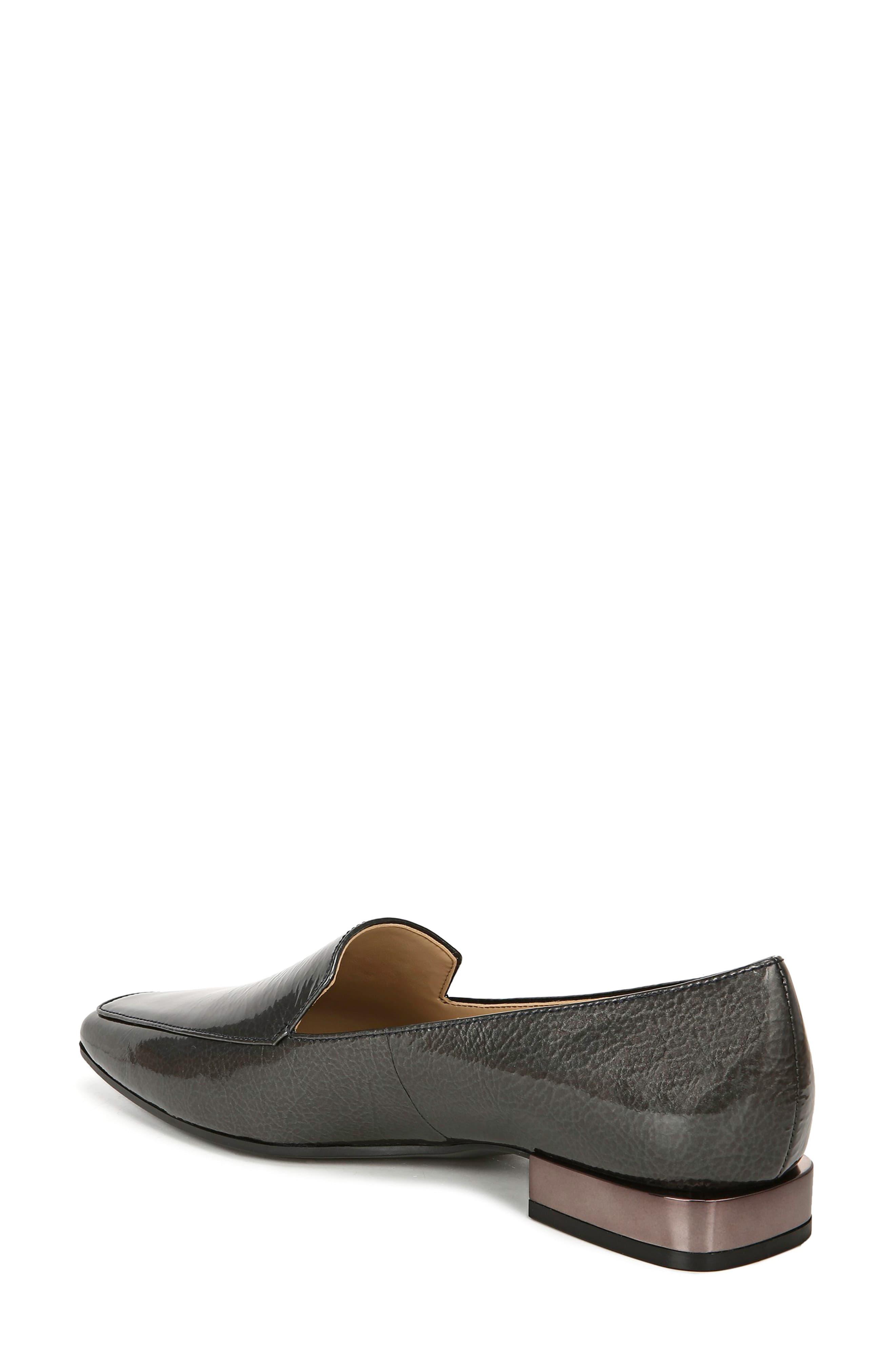 naturalizer clea loafer