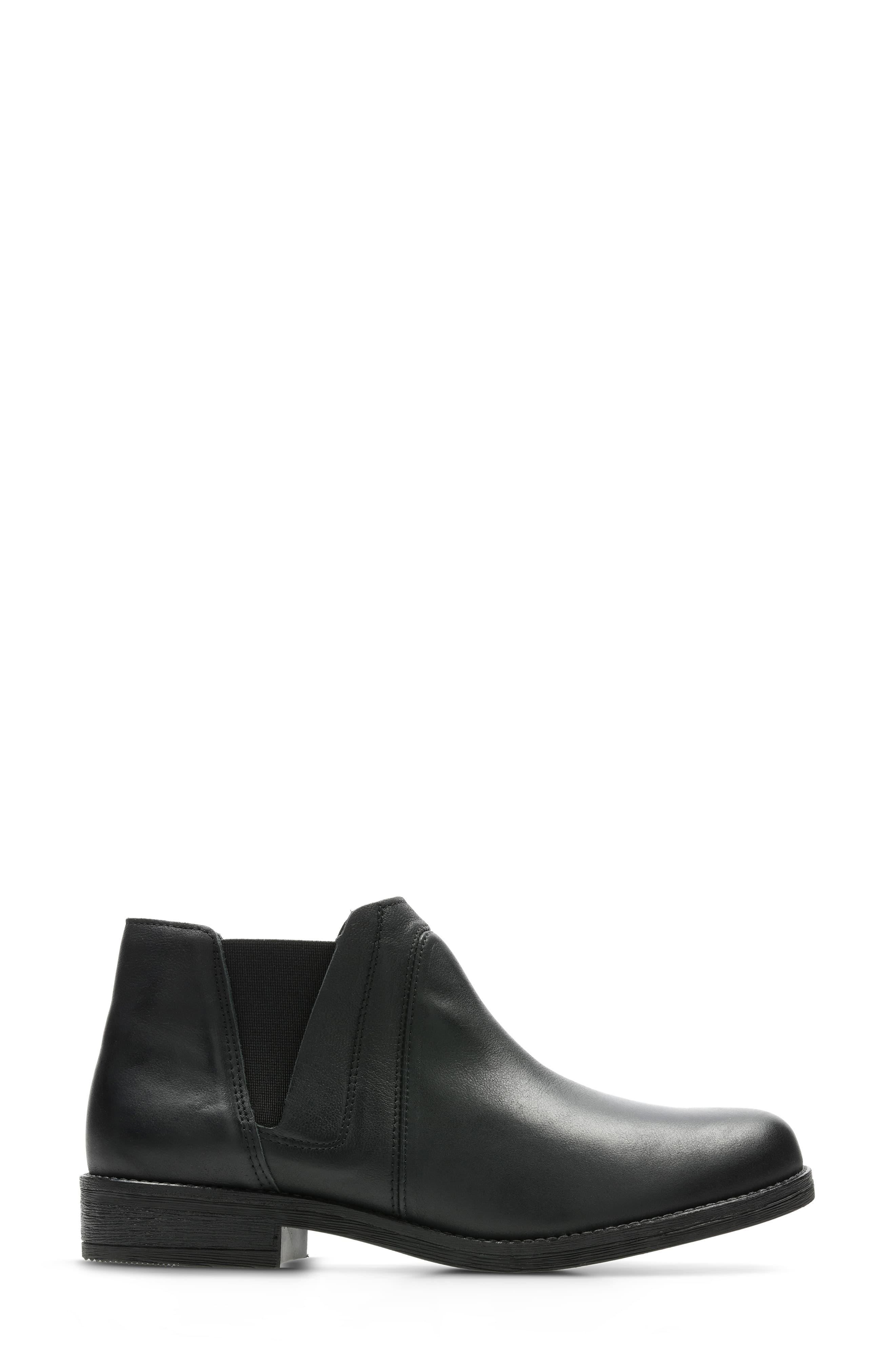 clarks demi boot