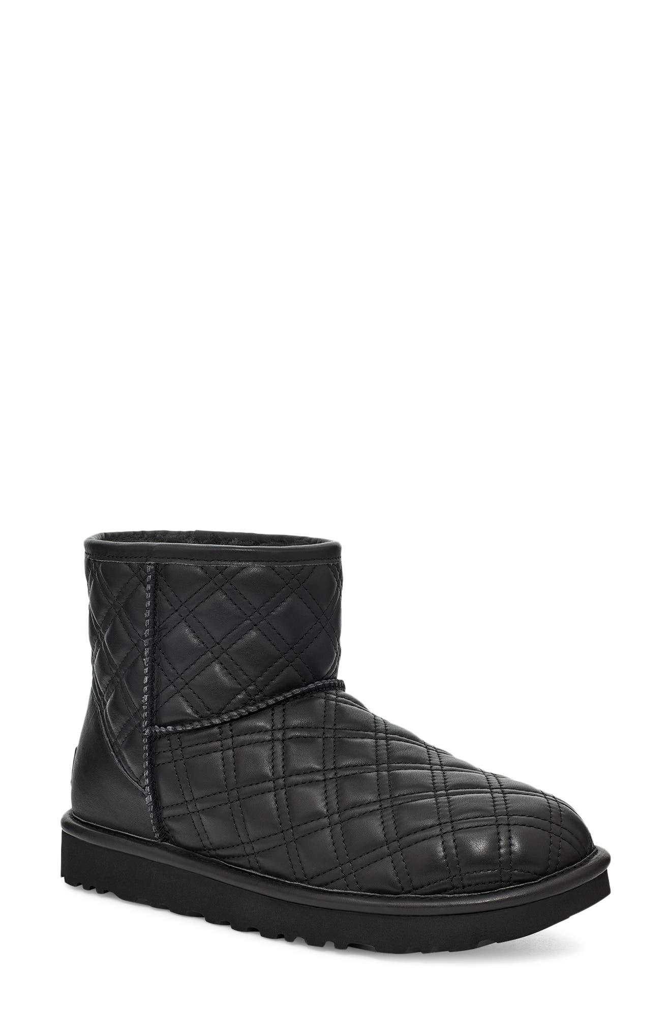 UGG ugg(r) Classic Mini Ii Quilted Genuine Shearling Lined Bootie in Black  | Lyst