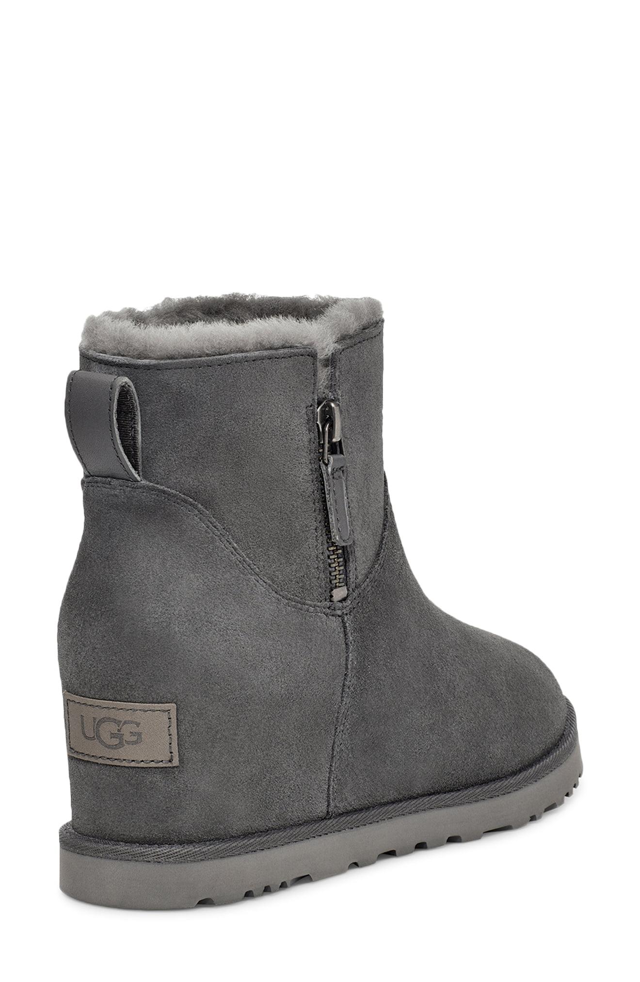 ugg femme mini wedge boot