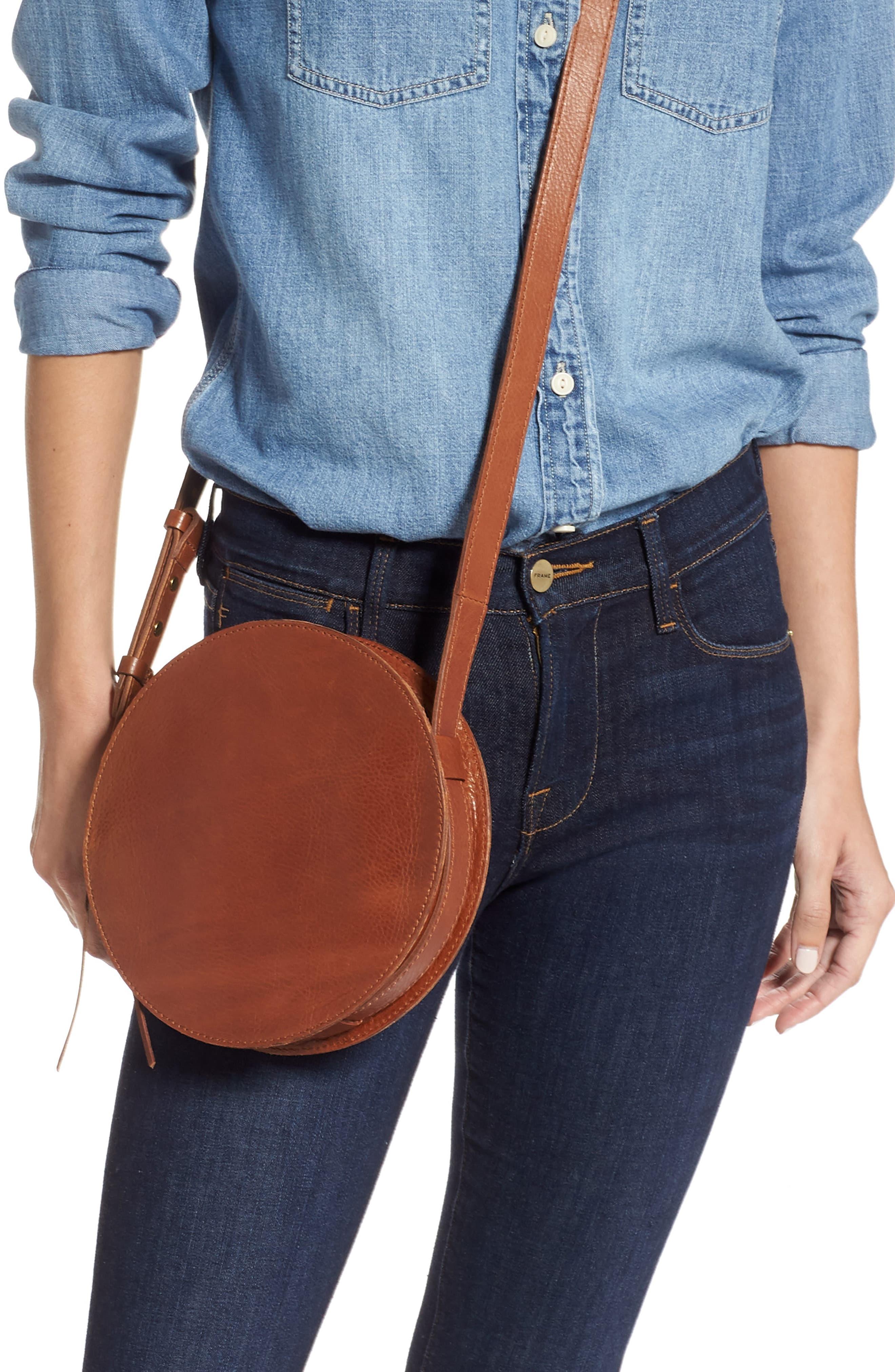 Madewell The Simple Circle Leather Crossbody Bag in Brown - Lyst