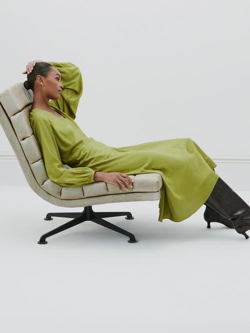 Hush Grace V-Neck Long Sleeve Dress in Green | Lyst