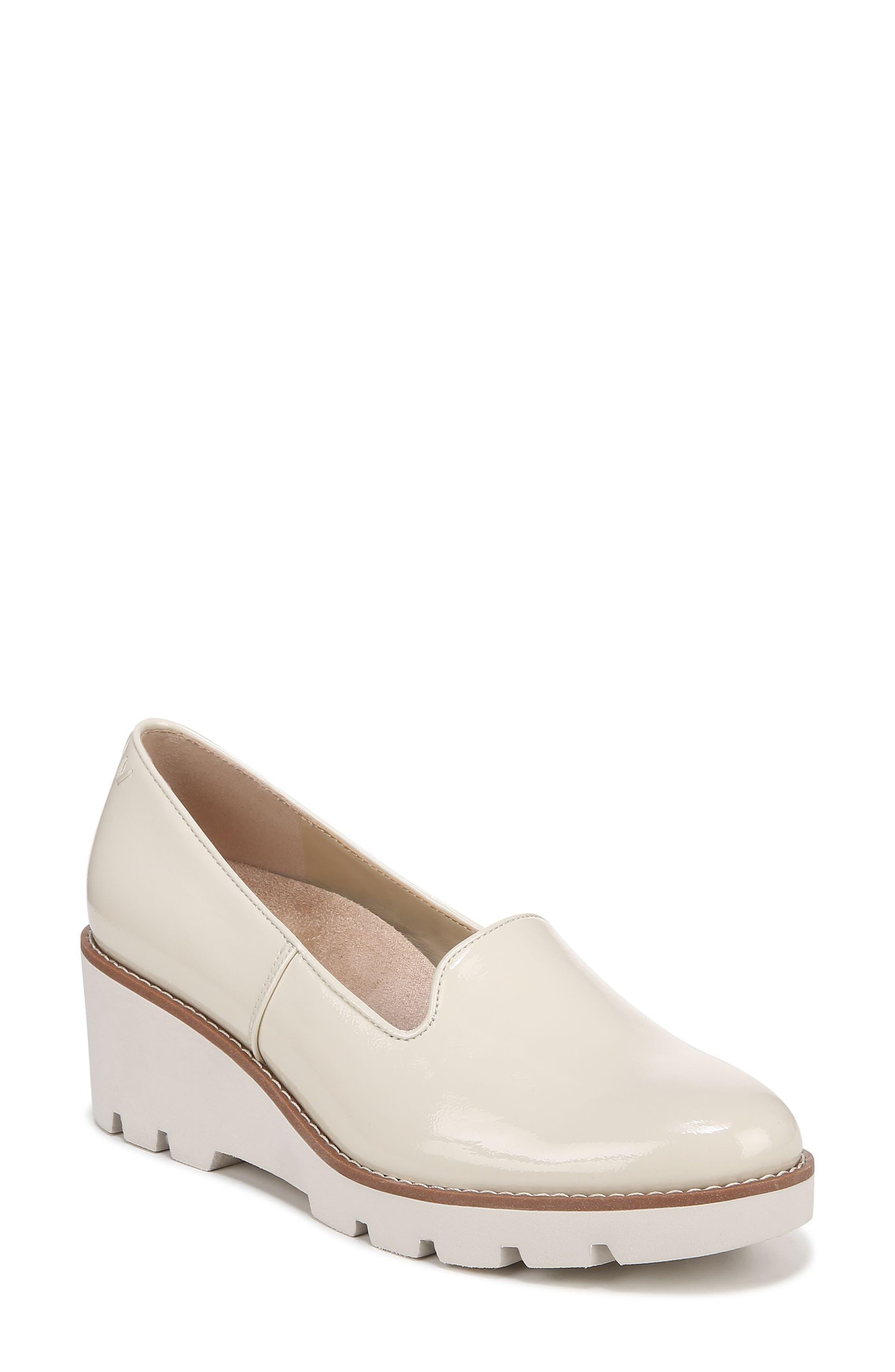 vionic mariana pump