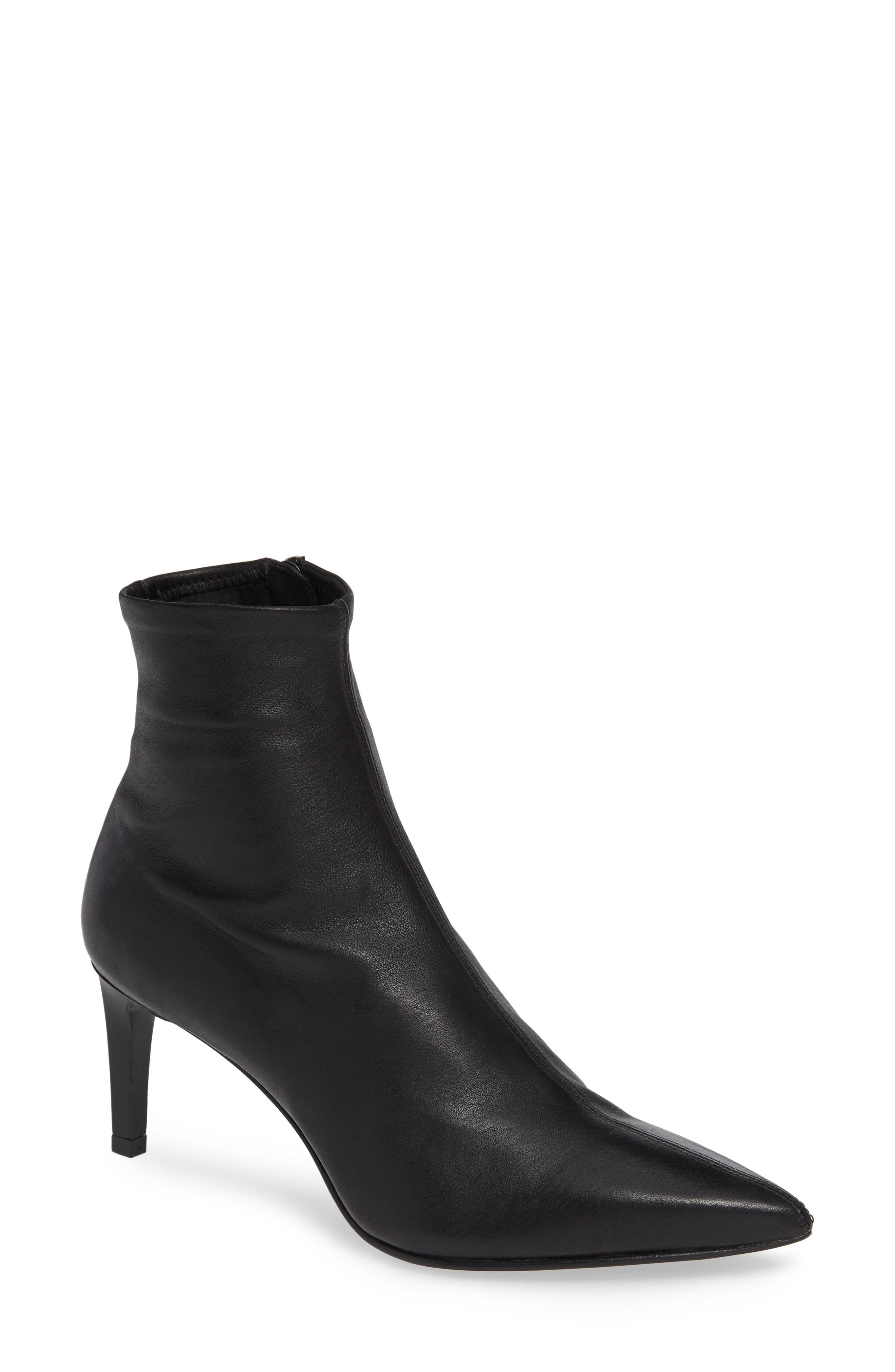 beha stretch bootie