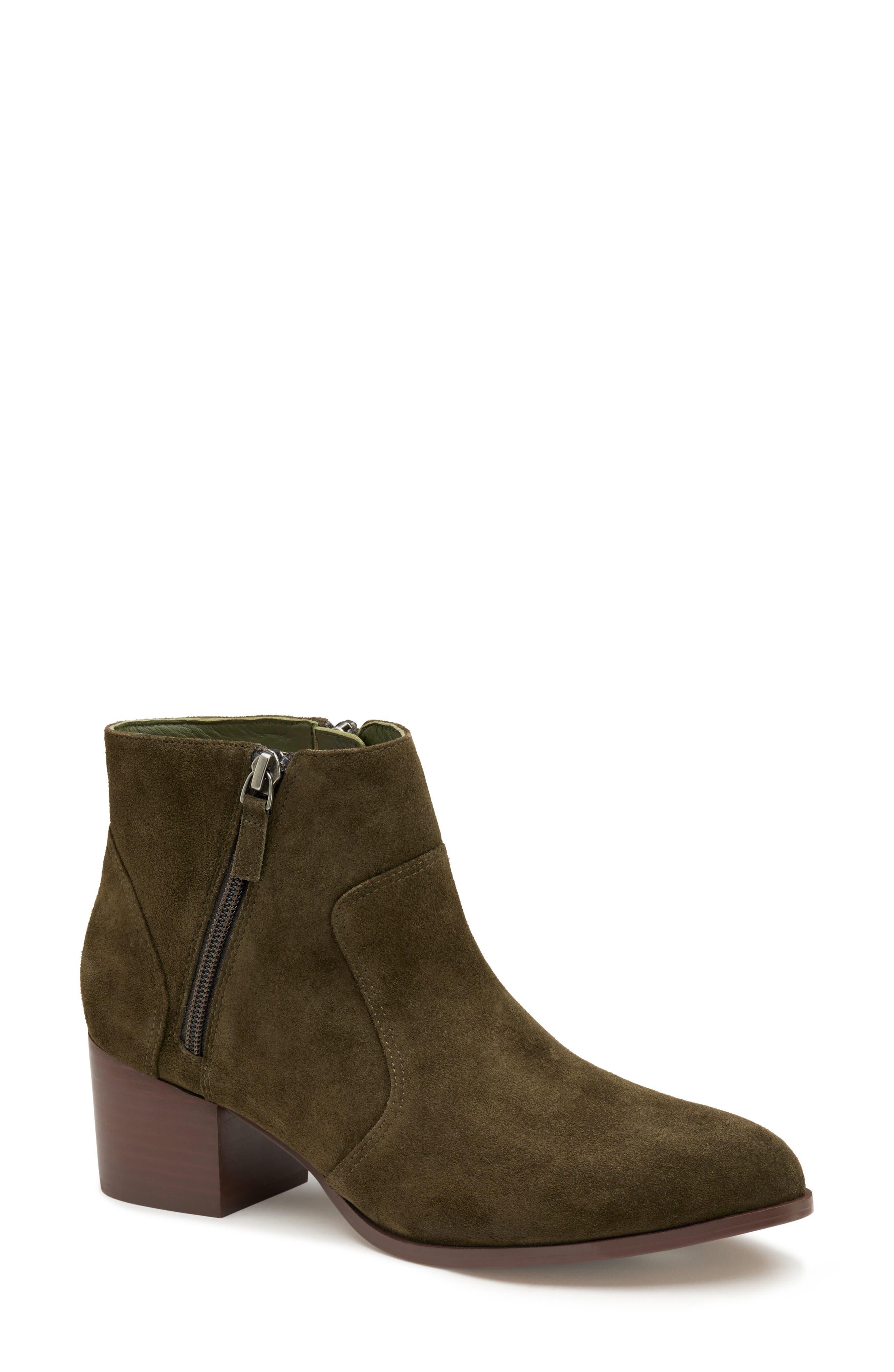 pointed bootie