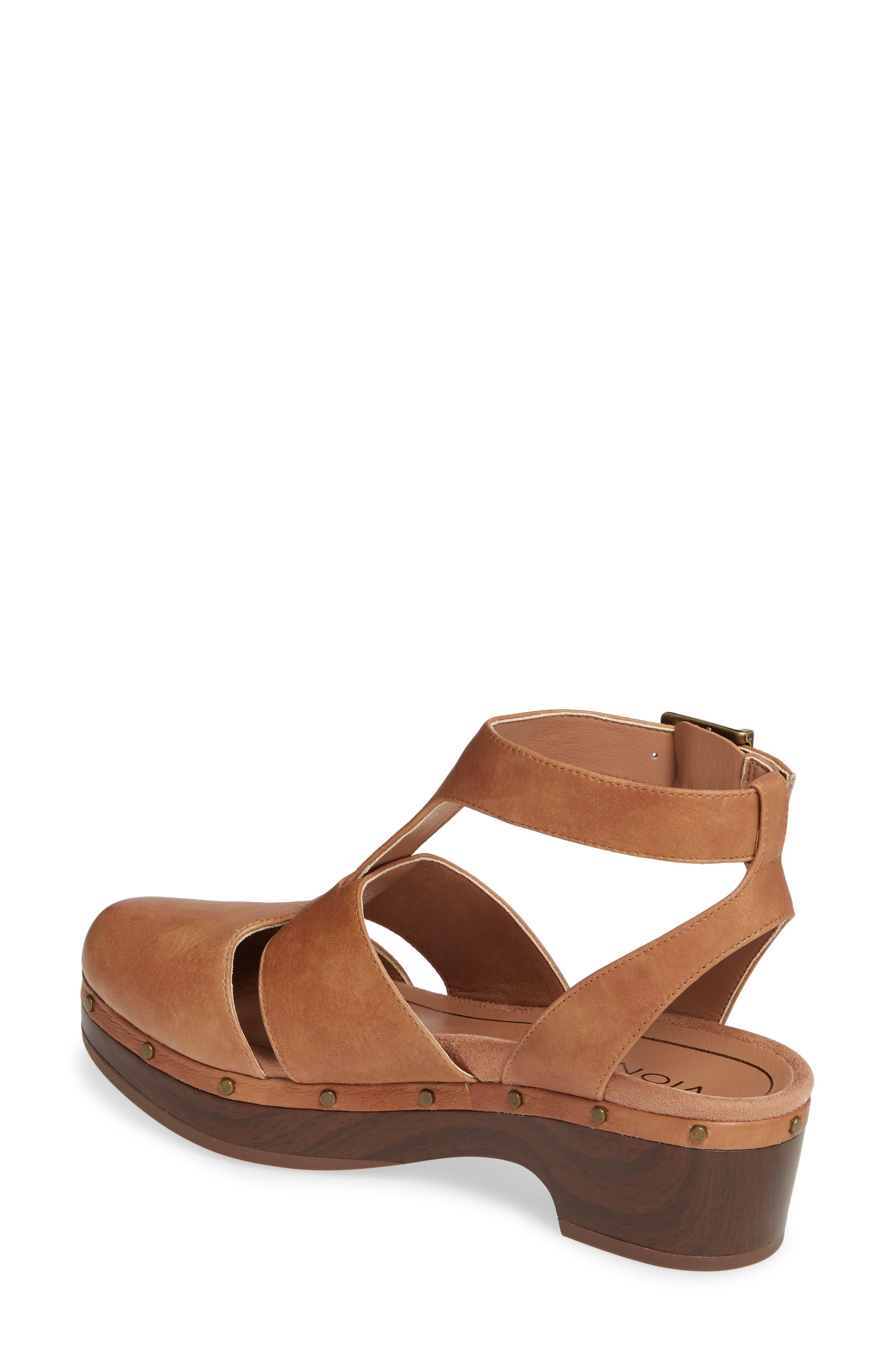 vionic faye clog