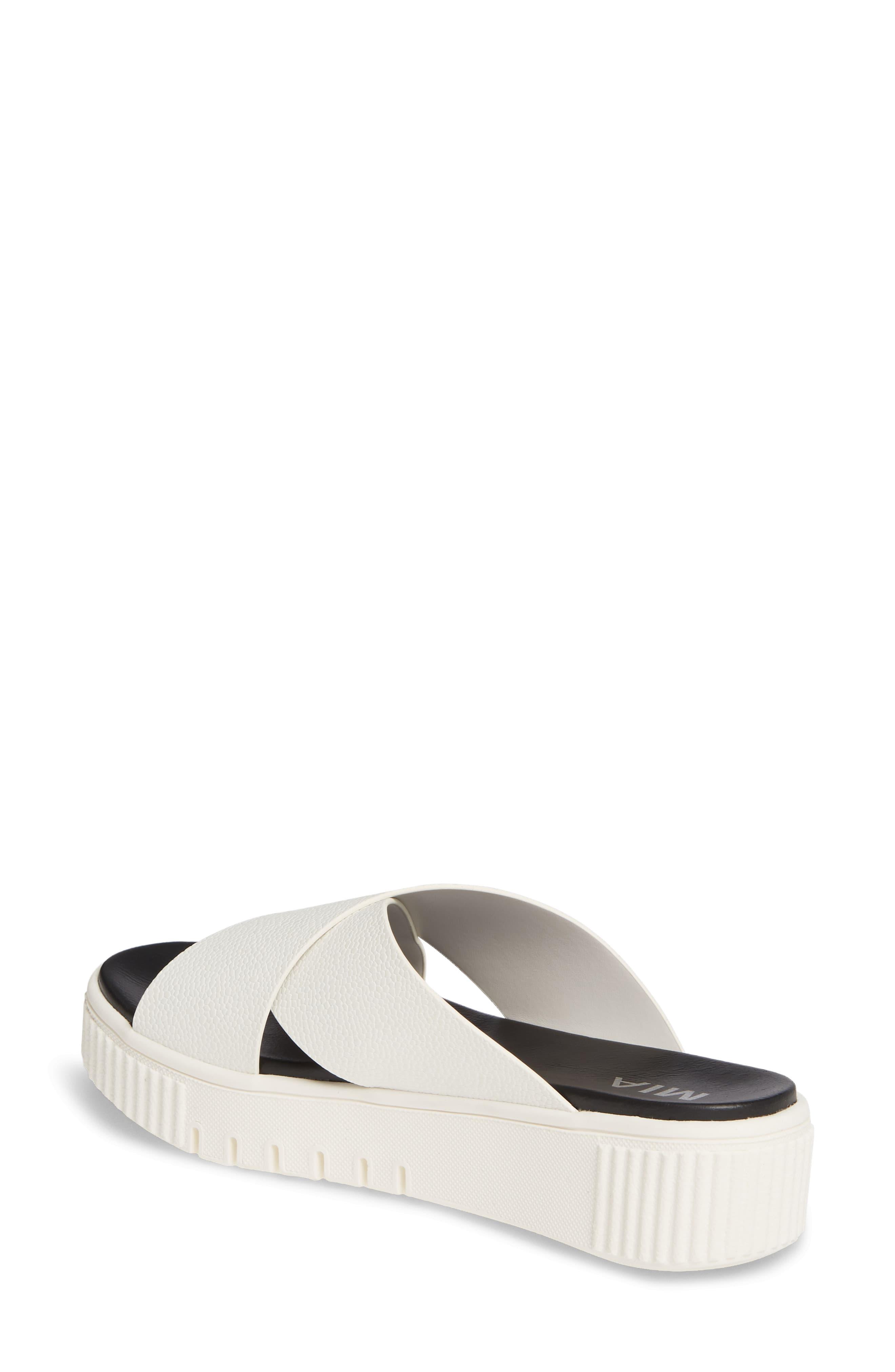 mia lia sandal