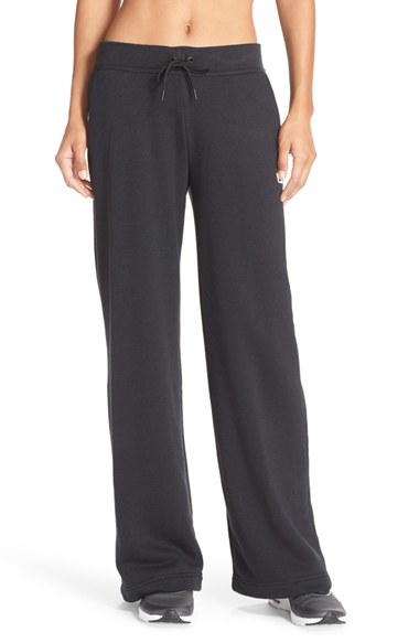 wide leg sweatpants nike