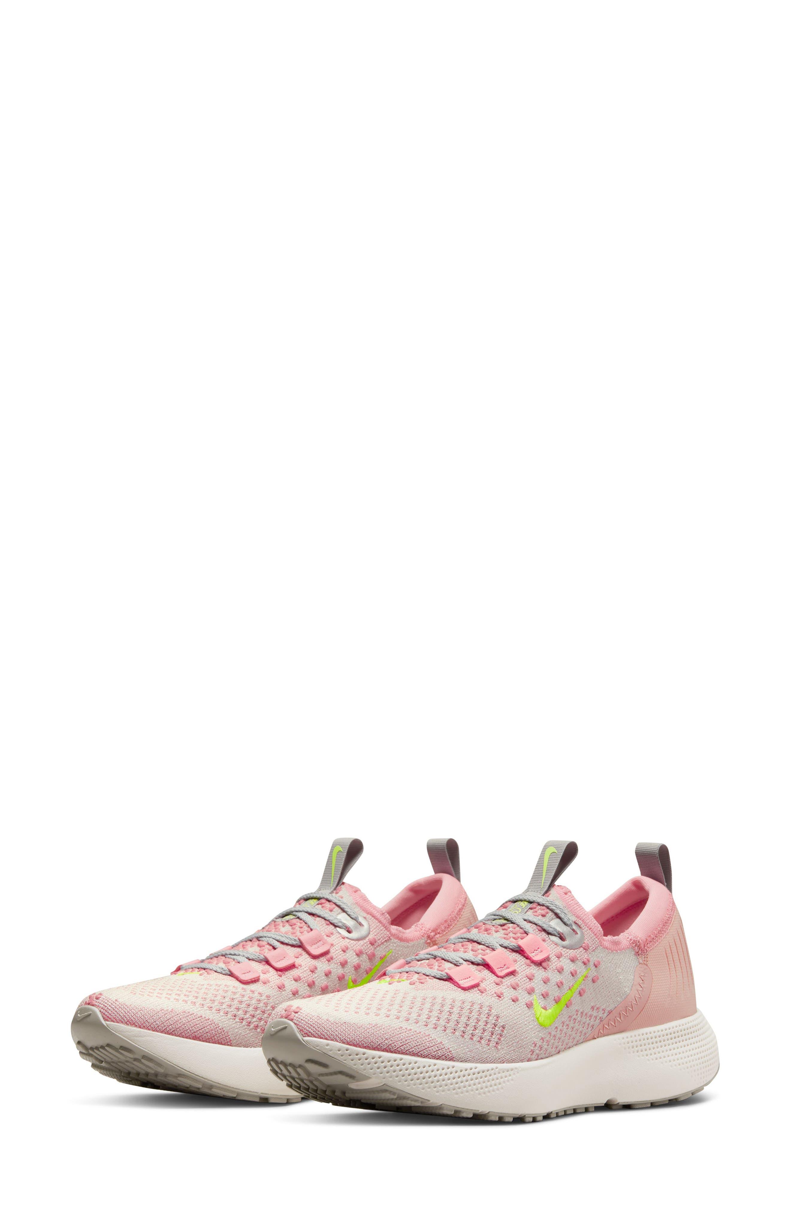 nike escape flyknit