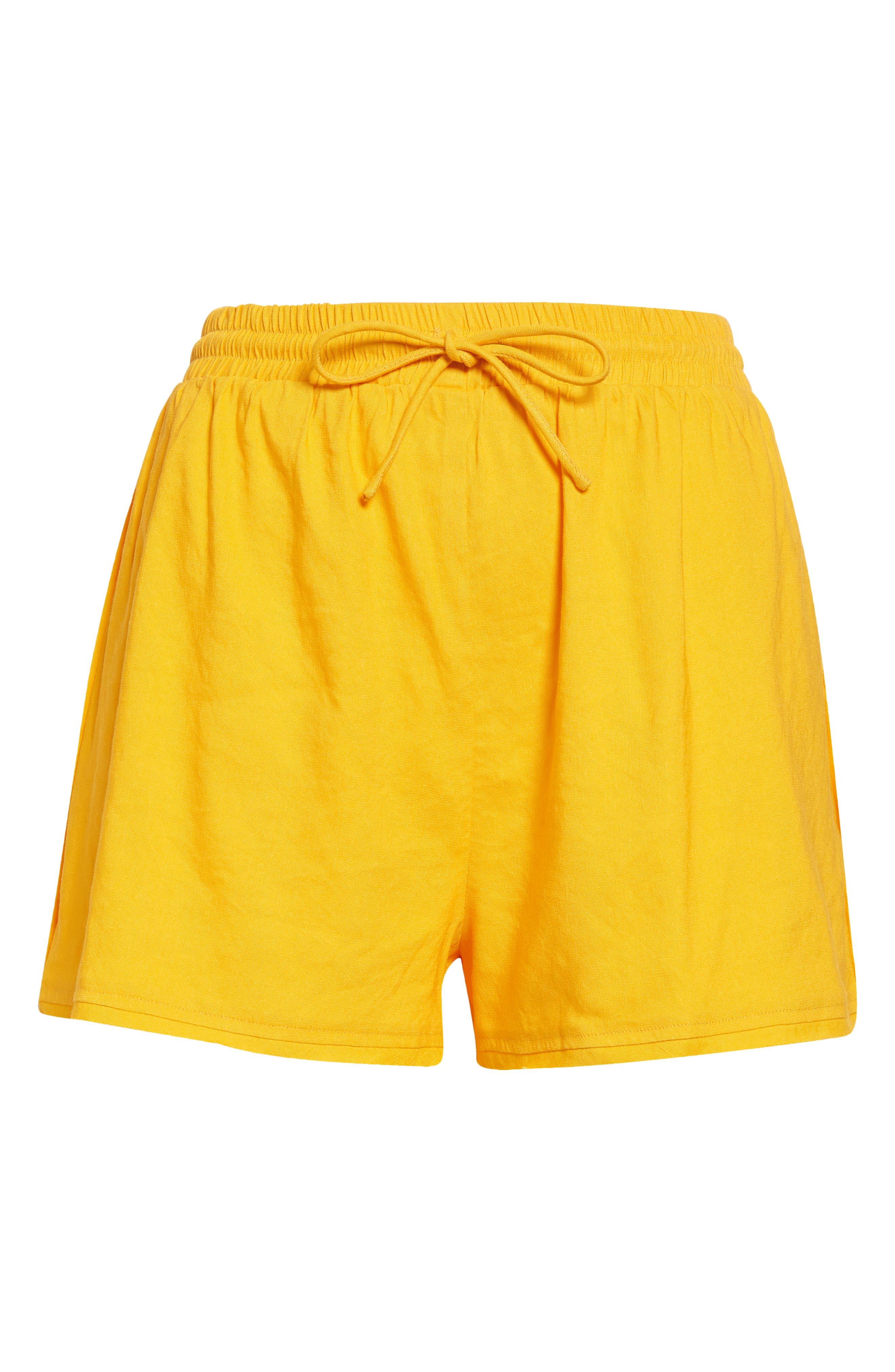 Cult Gaia Sissi Linen Blend Shorts in Yellow | Lyst