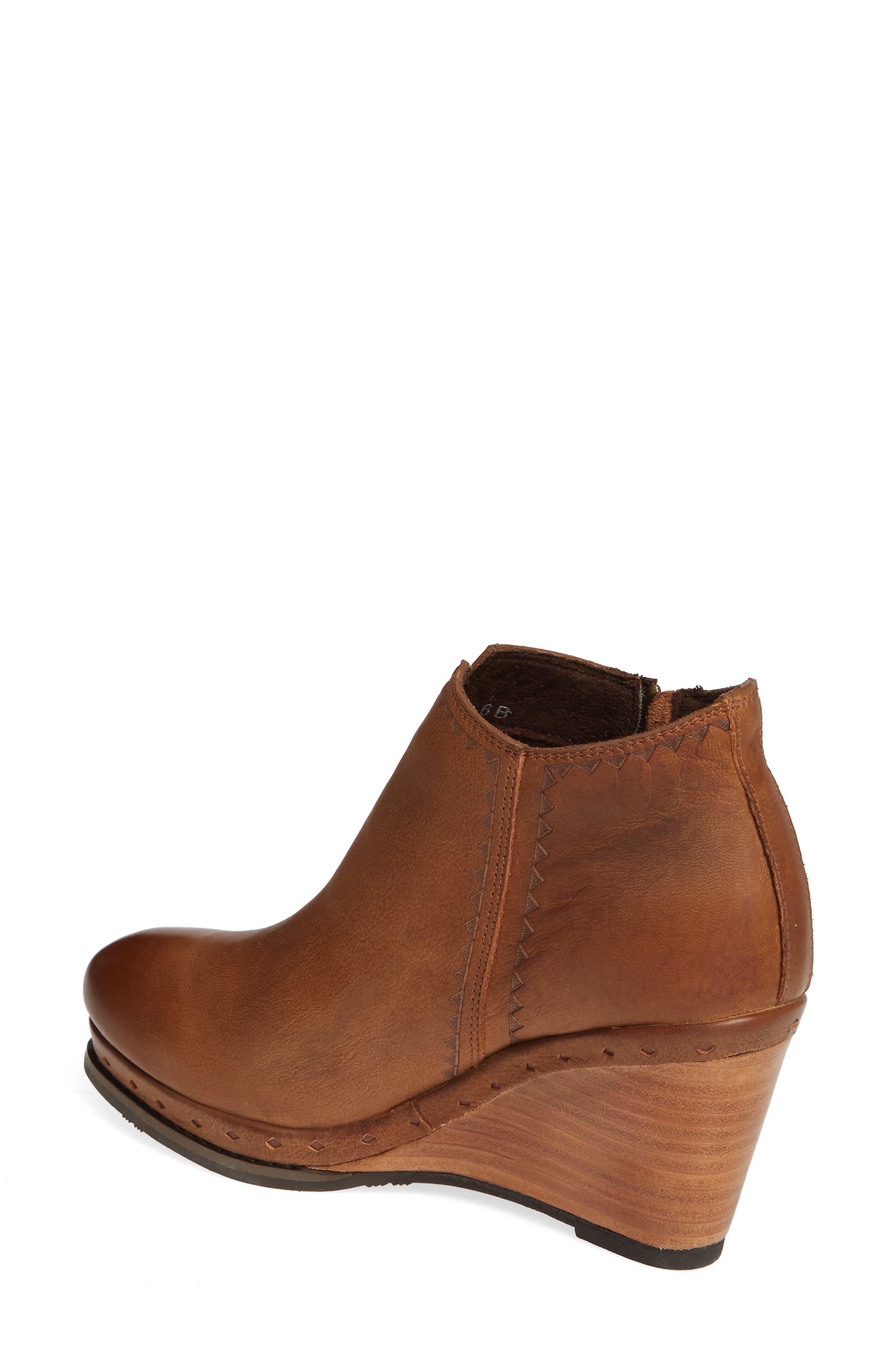 ariat stax studded wedge bootie