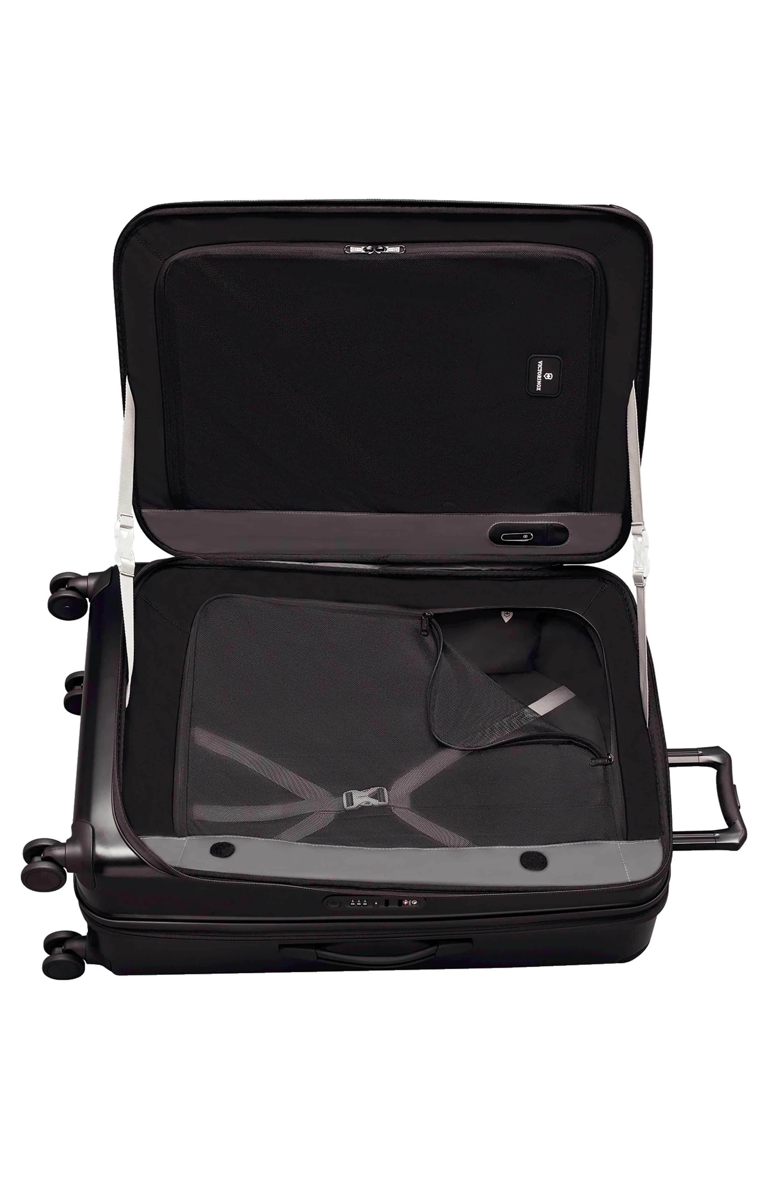 Victorinox Victorinox Swiss Army Spectra 2.0 32 Inch Hard Sided Rolling