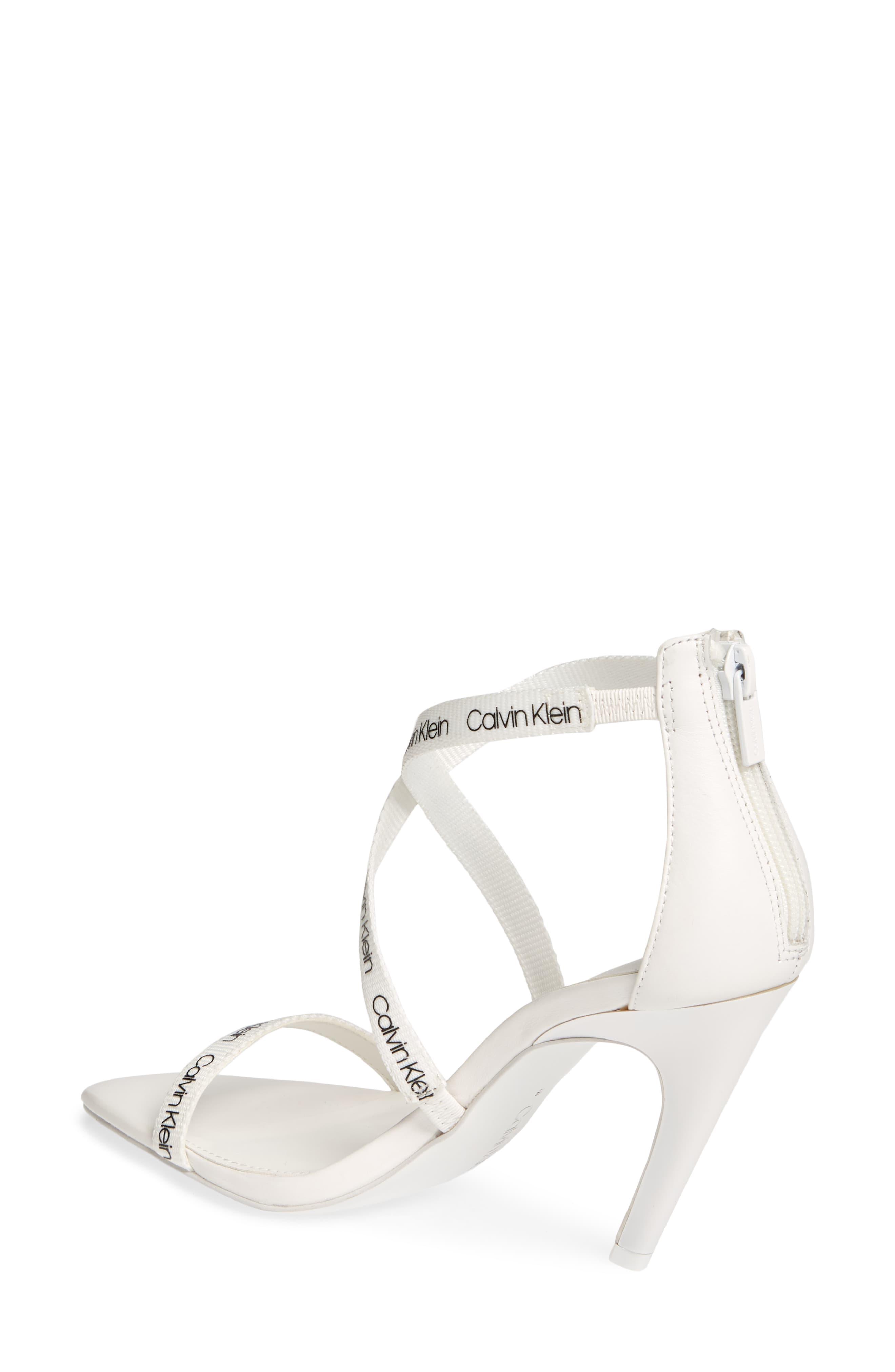 calvin klein gennovah