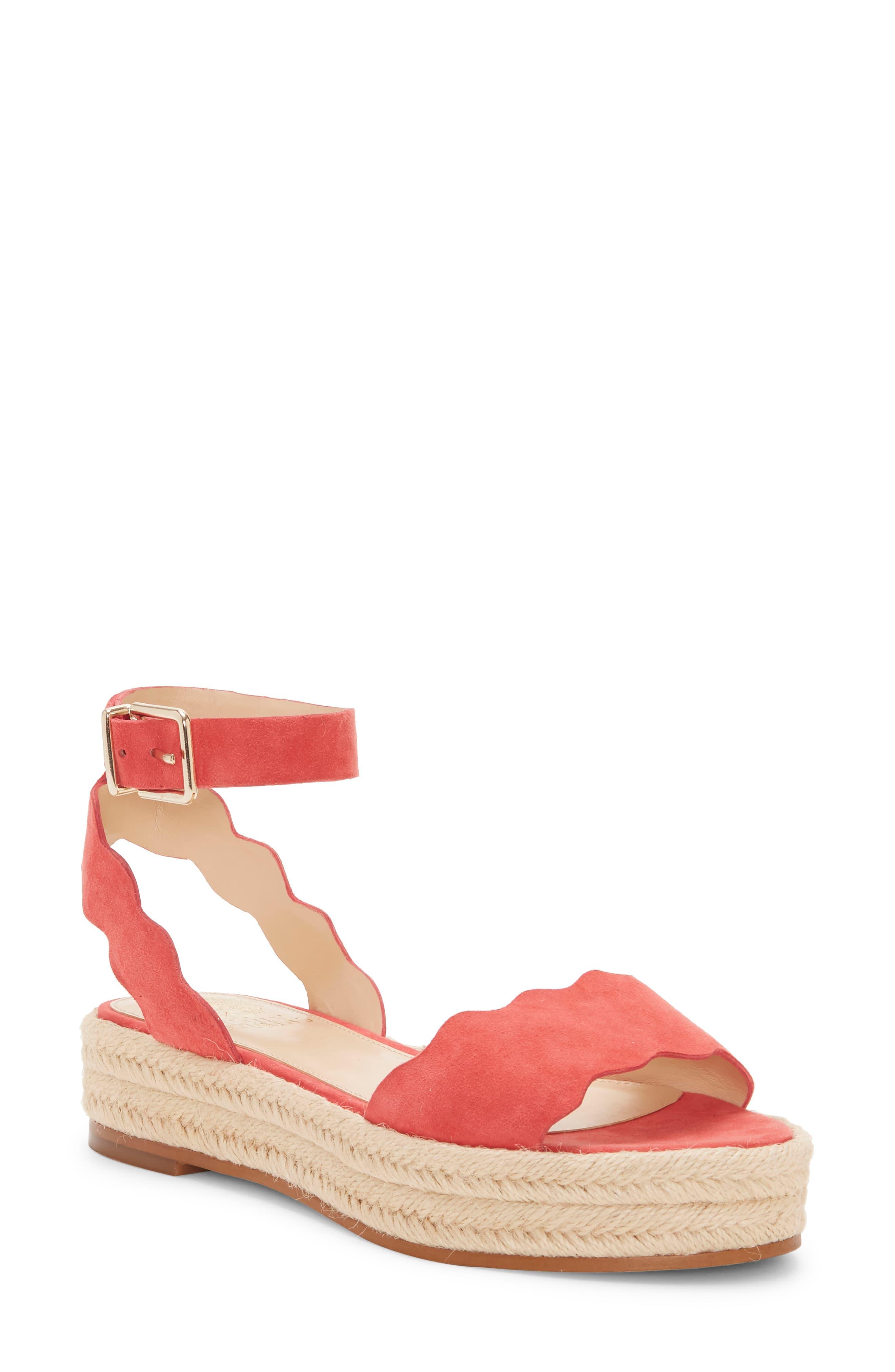 kamperla vince camuto